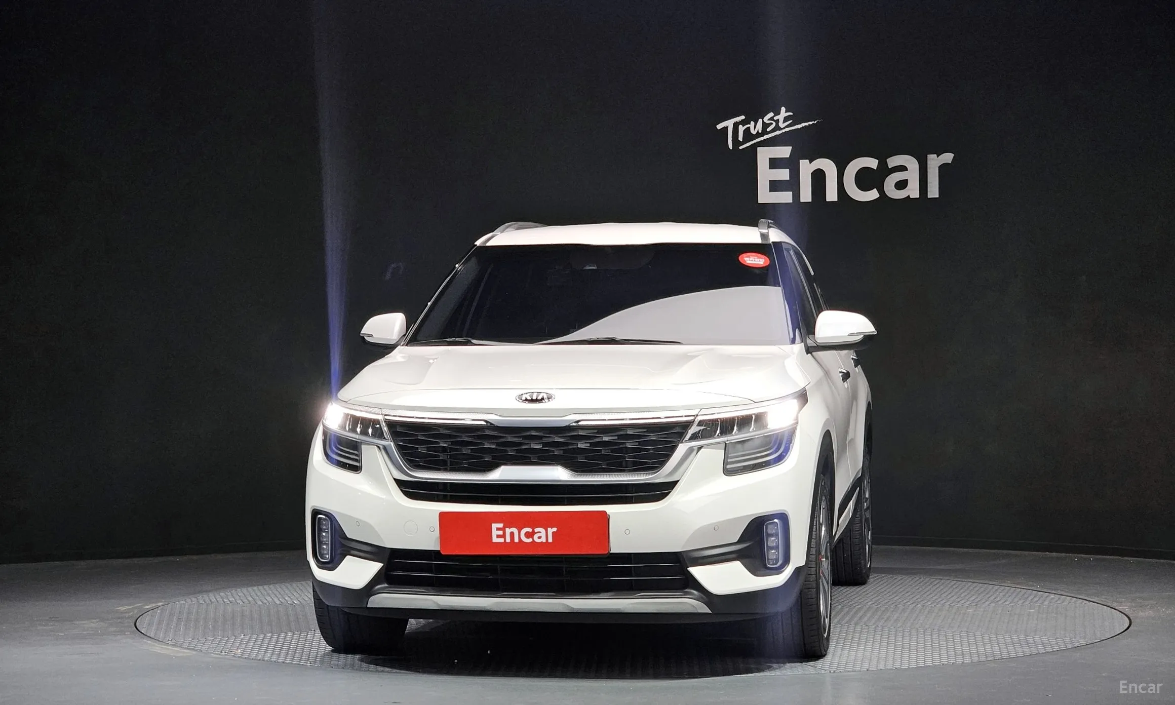 Kia Seltos превью 3