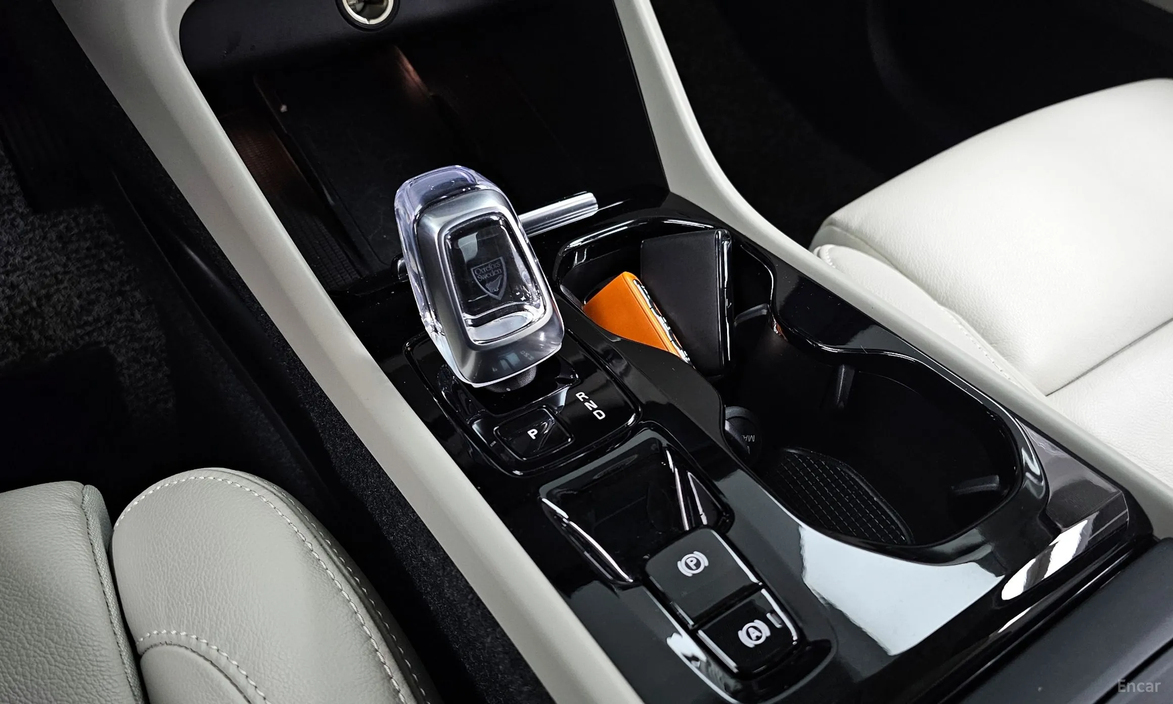 Volvo XC40 превью 9