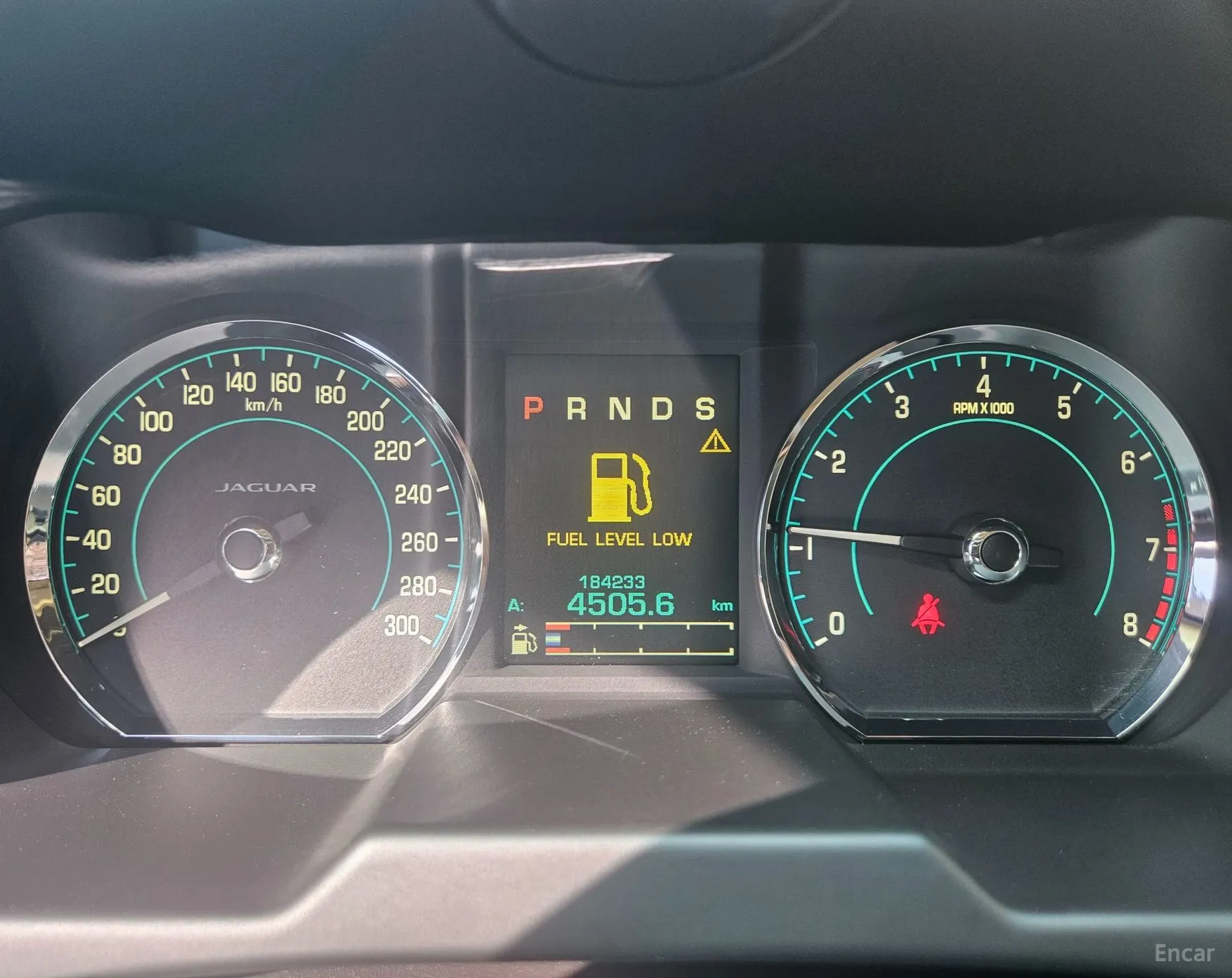 Jaguar New XF превью 9