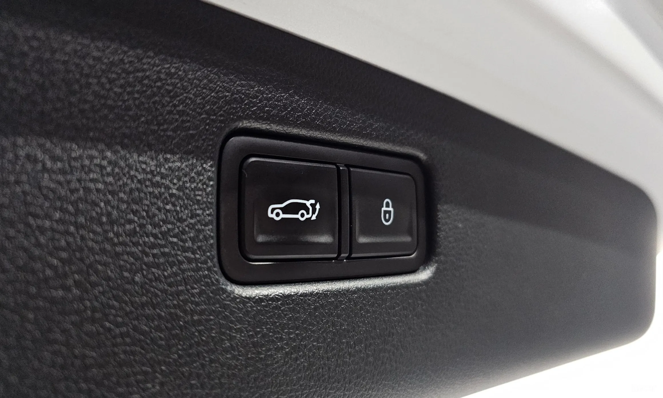 Genesis GV70 превью 20