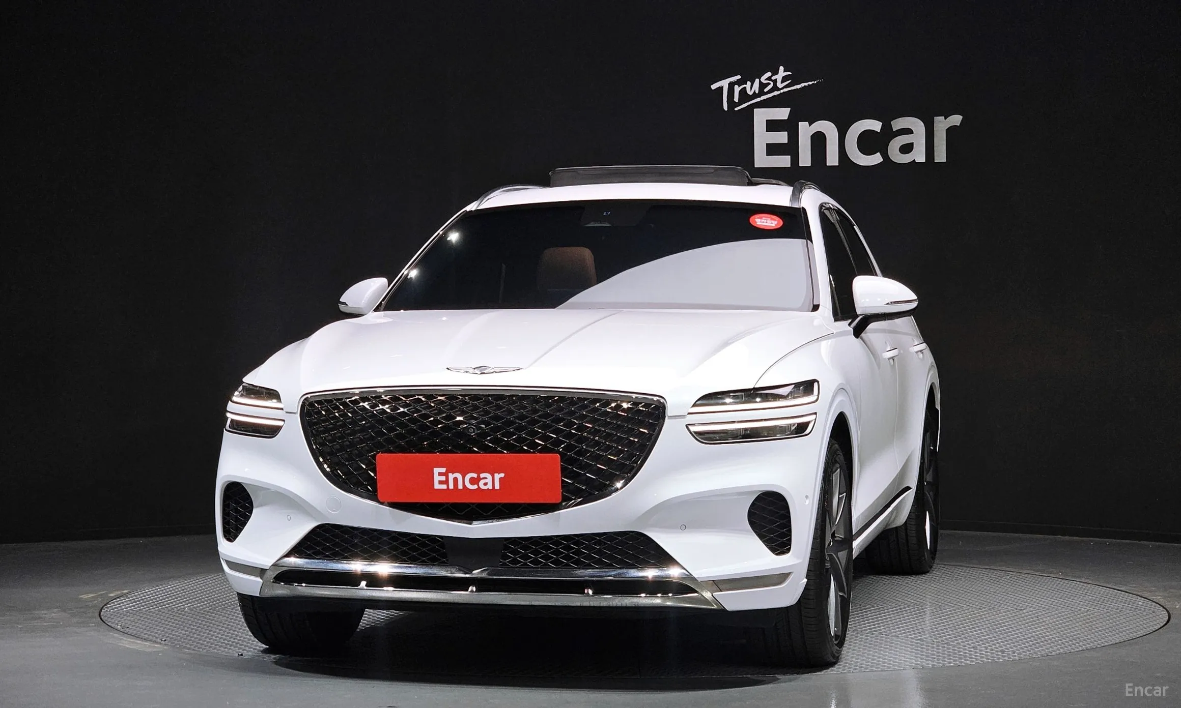Genesis GV70 превью 3