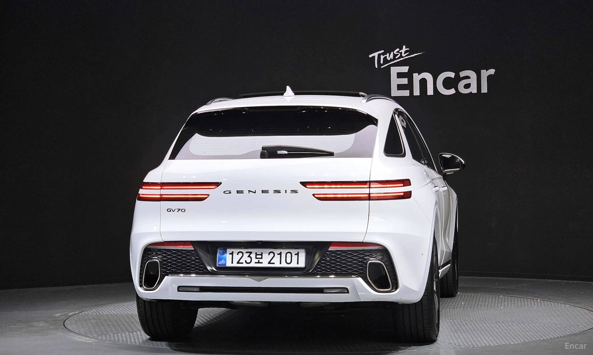 Genesis GV70 превью 4