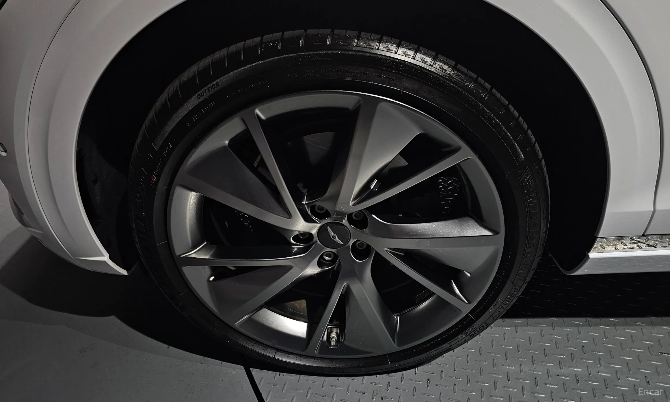 Genesis GV70 превью 5