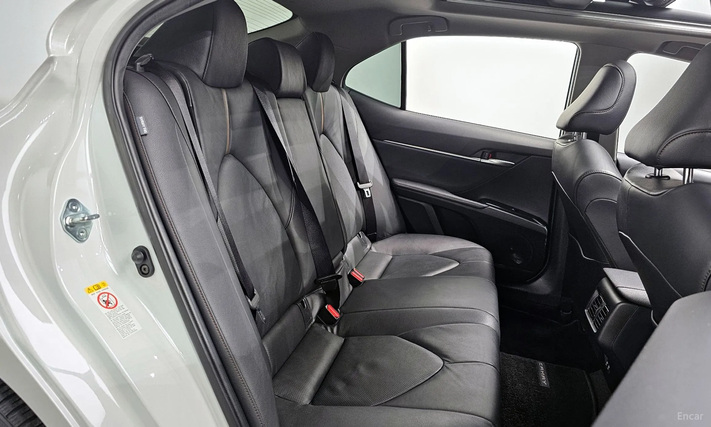 Toyota Camry (XV70) превью 12
