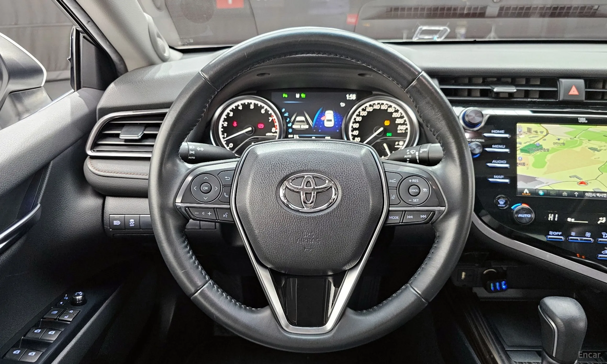 Toyota Camry (XV70) превью 13