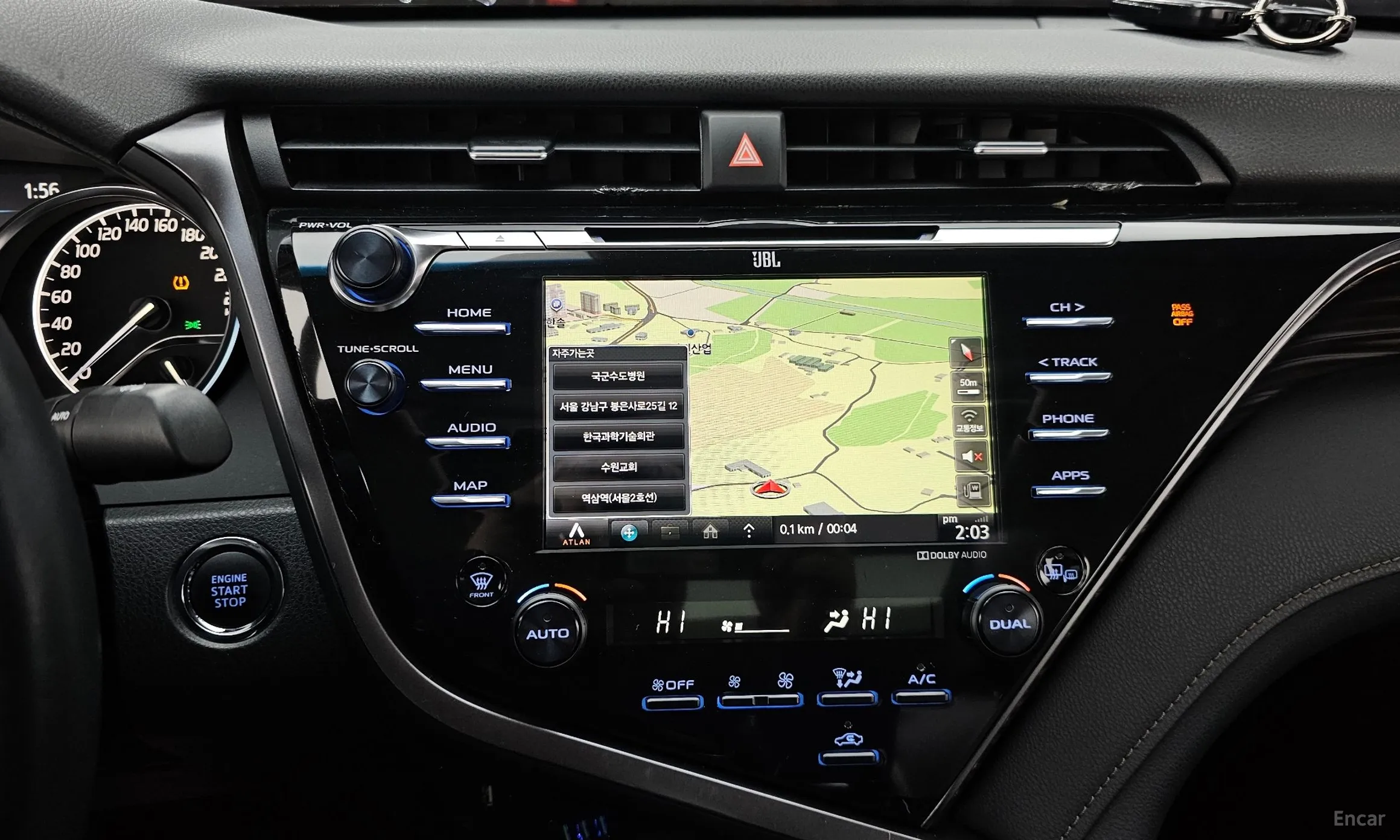 Toyota Camry (XV70) превью 16