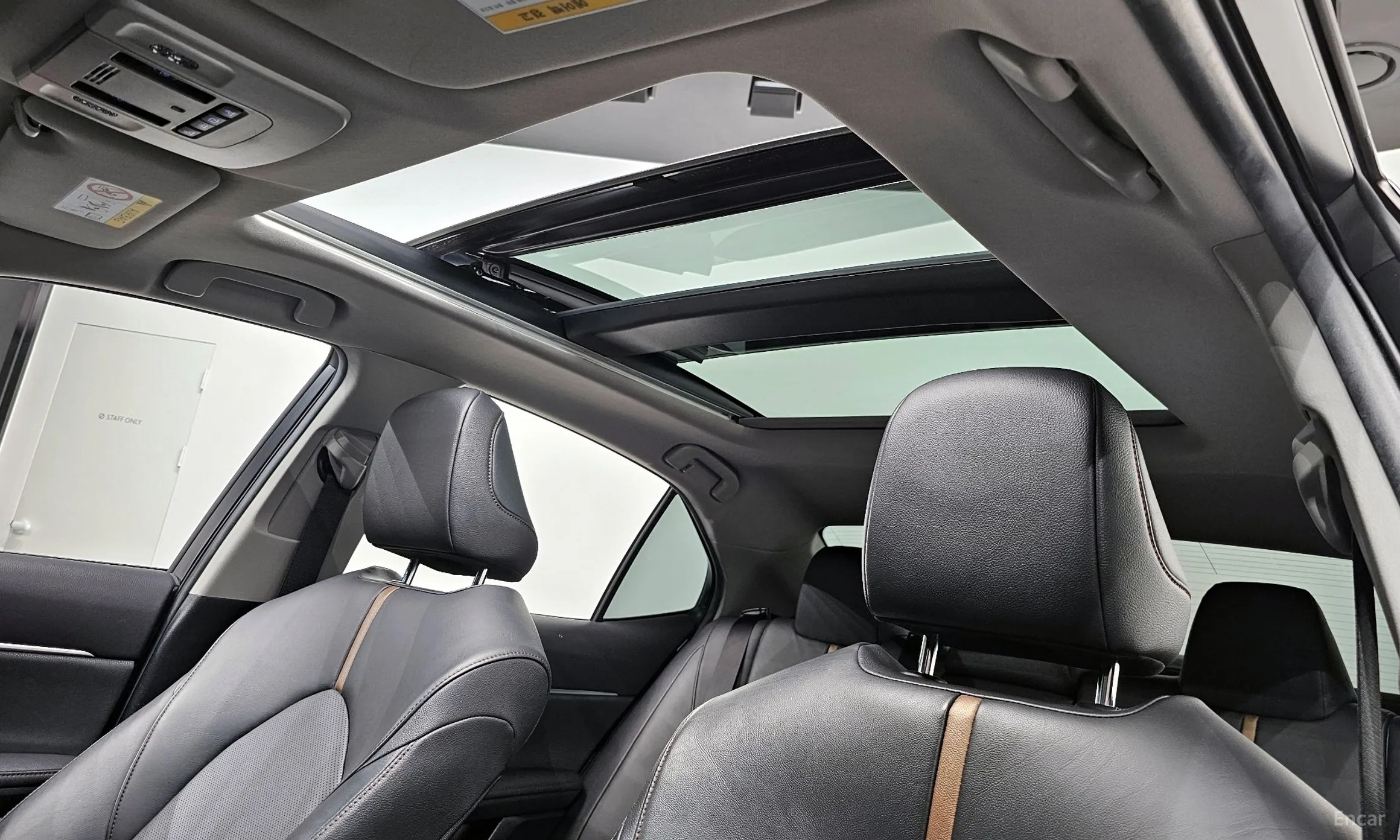 Toyota Camry (XV70) превью 19