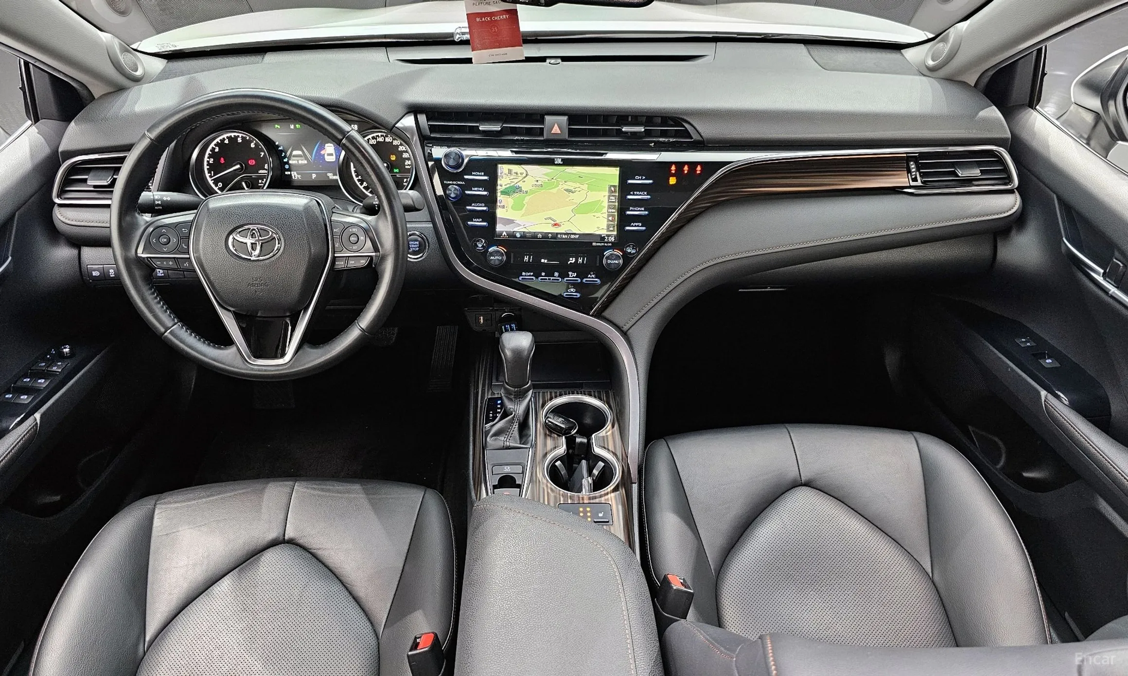 Toyota Camry (XV70) превью 7