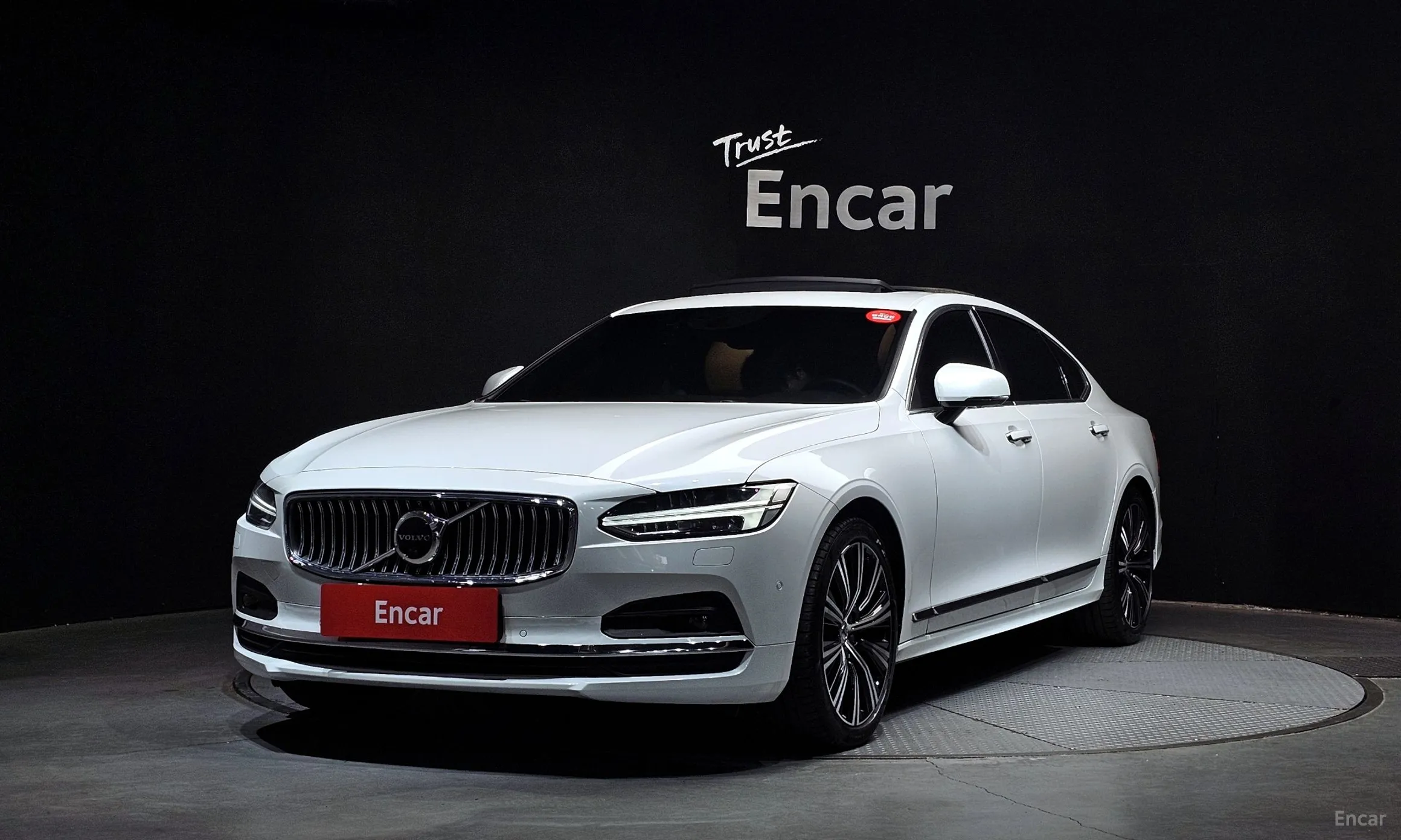 S90