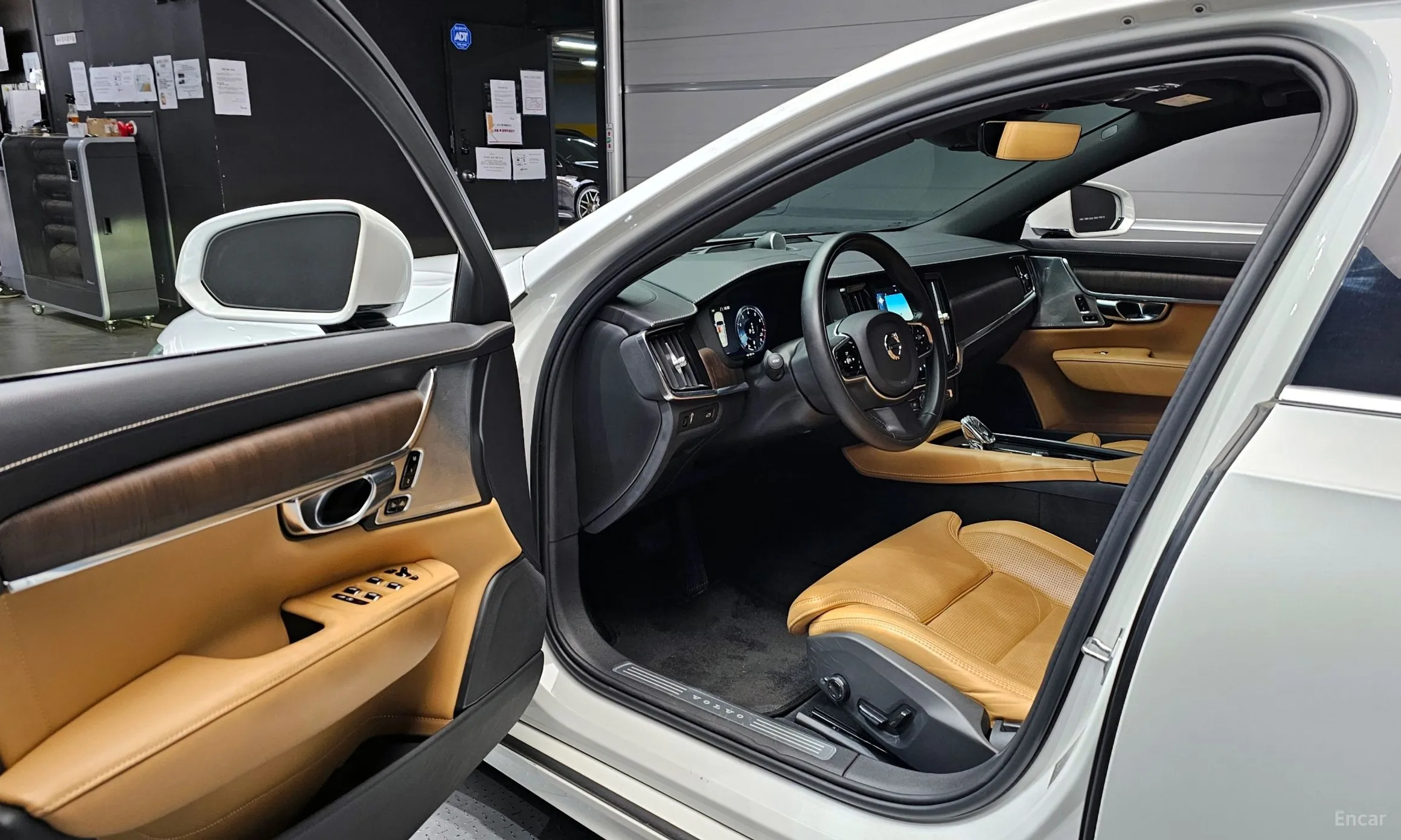 Volvo S90 превью 11