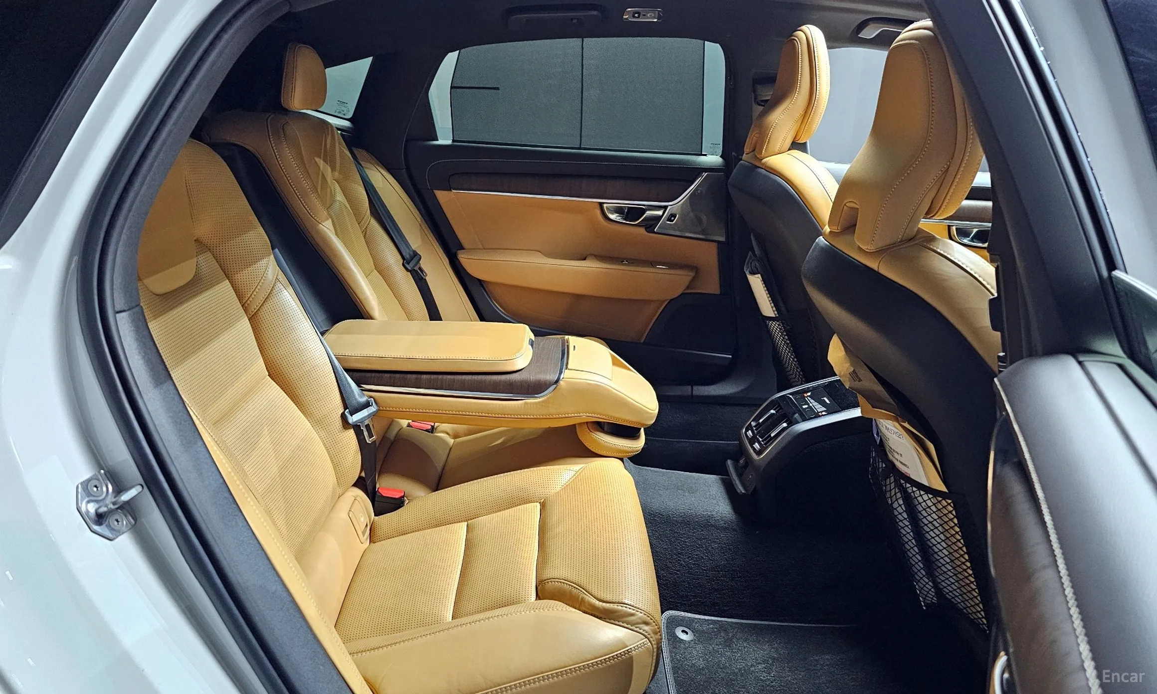 Volvo S90 превью 12