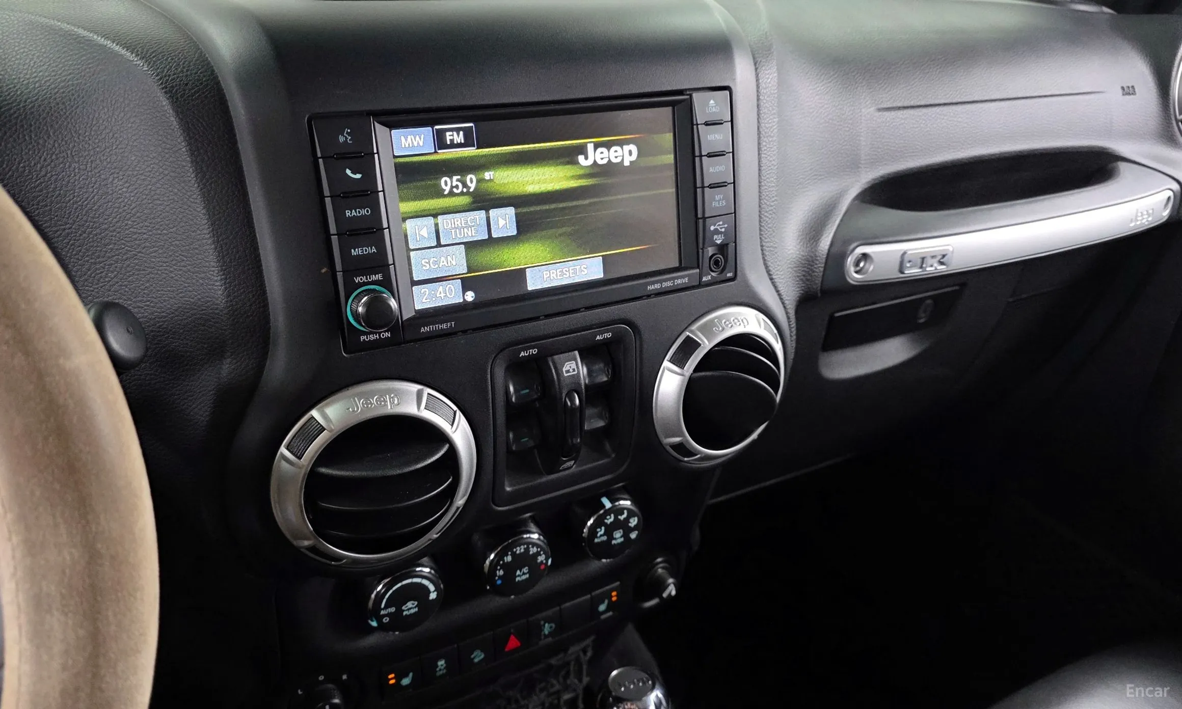 Jeep Wrangler (JK) превью 14
