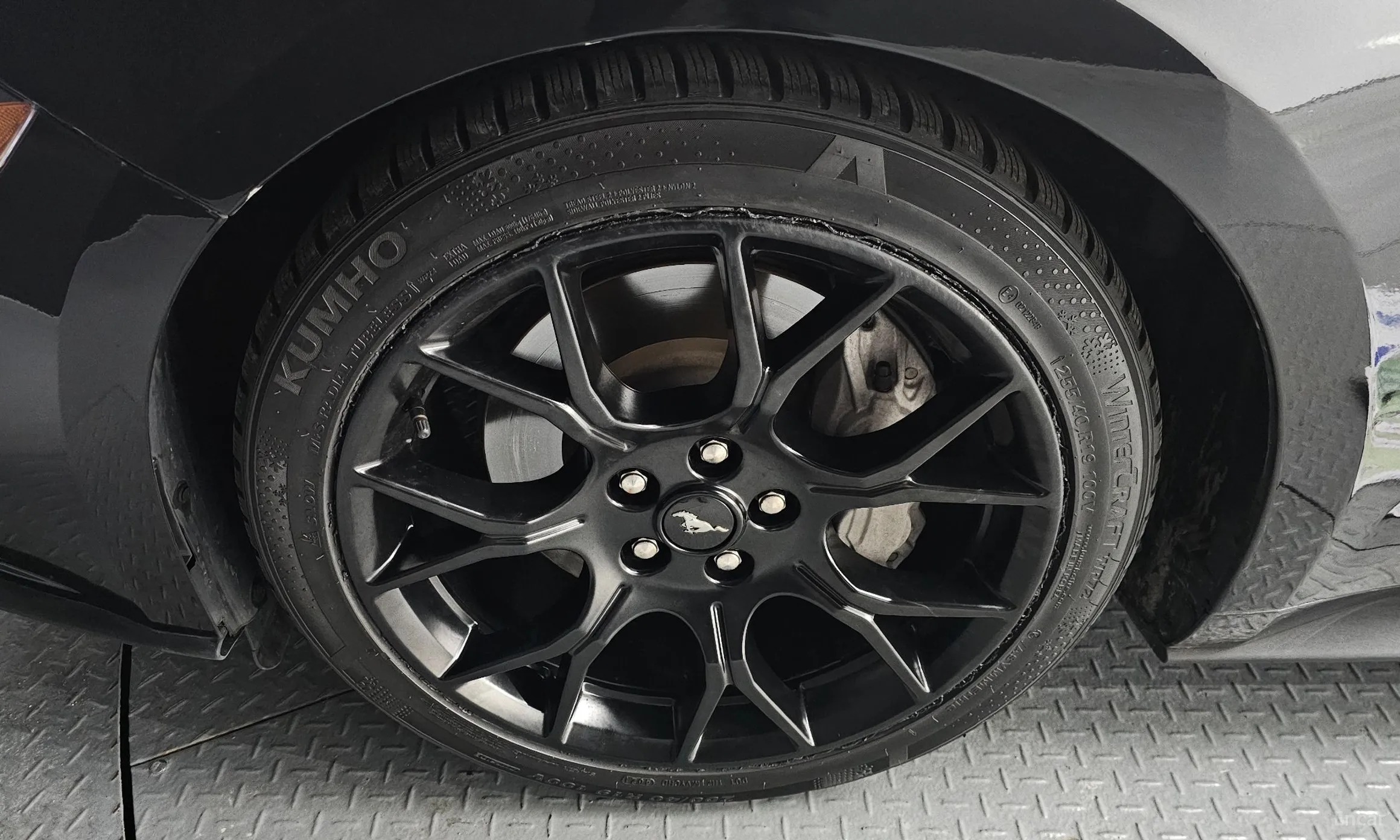 Ford Mustang превью 5