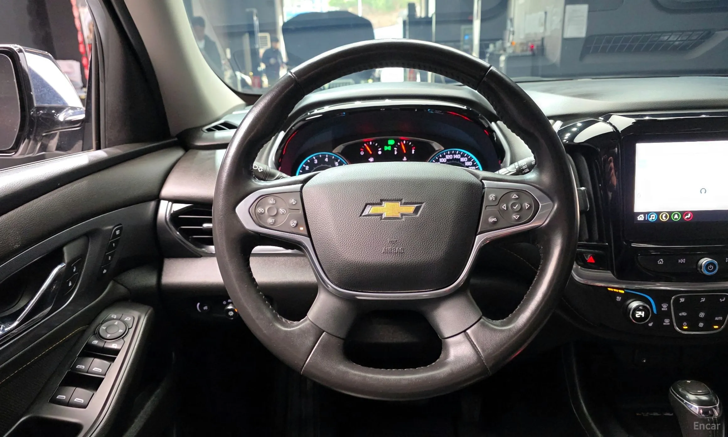 Chevrolet (GM Daewoo) Traverse превью 13