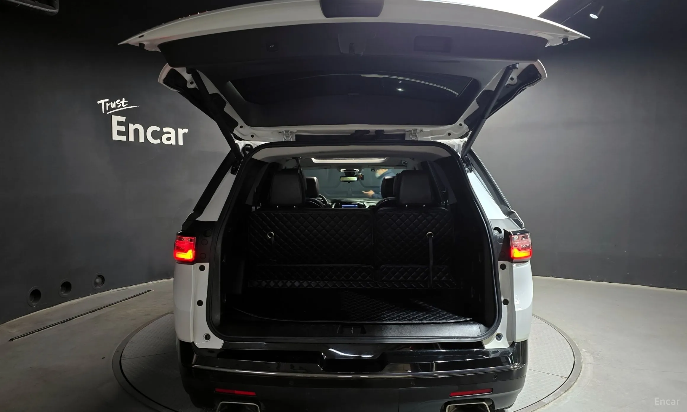 Chevrolet (GM Daewoo) Traverse превью 20