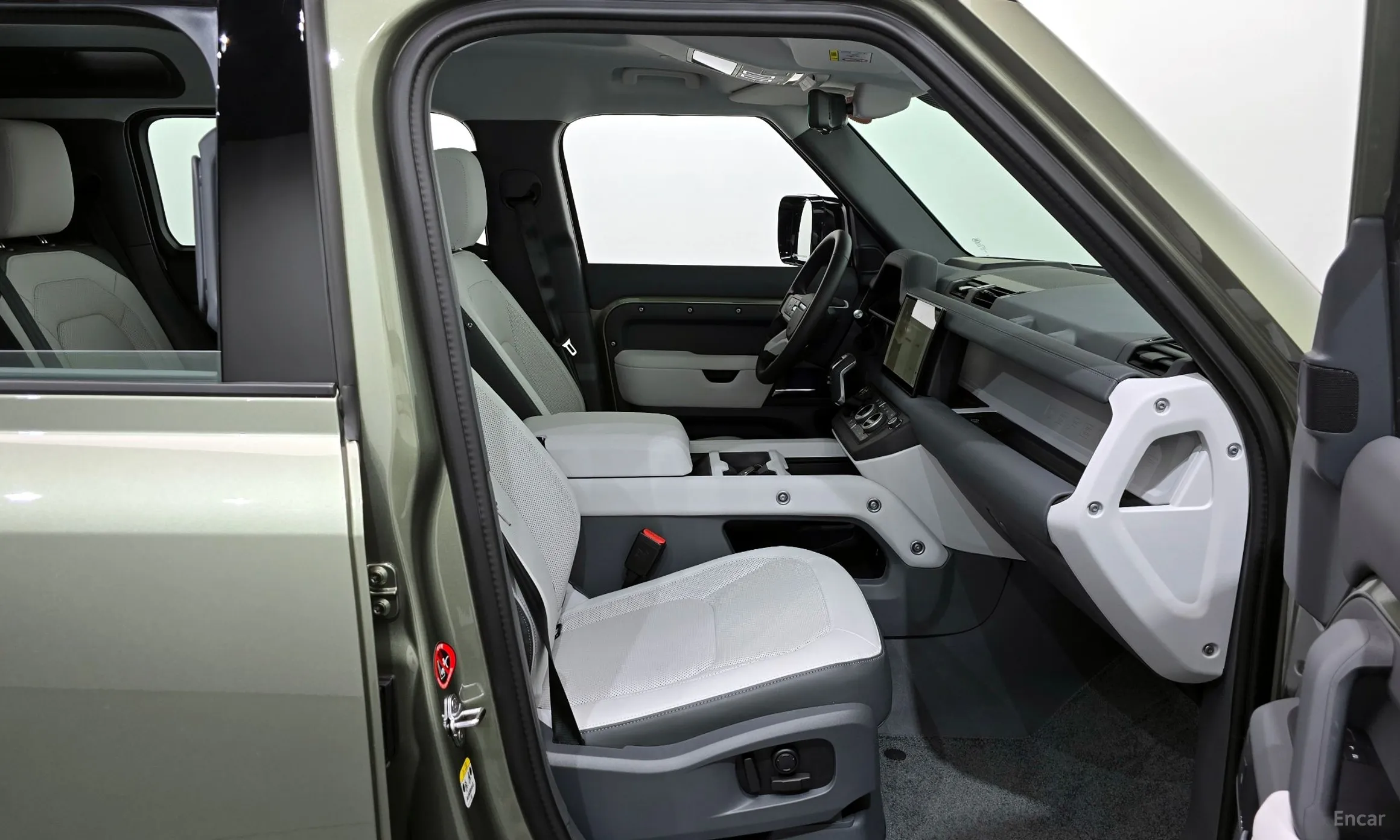 Land Rover Defender (L663) превью 11
