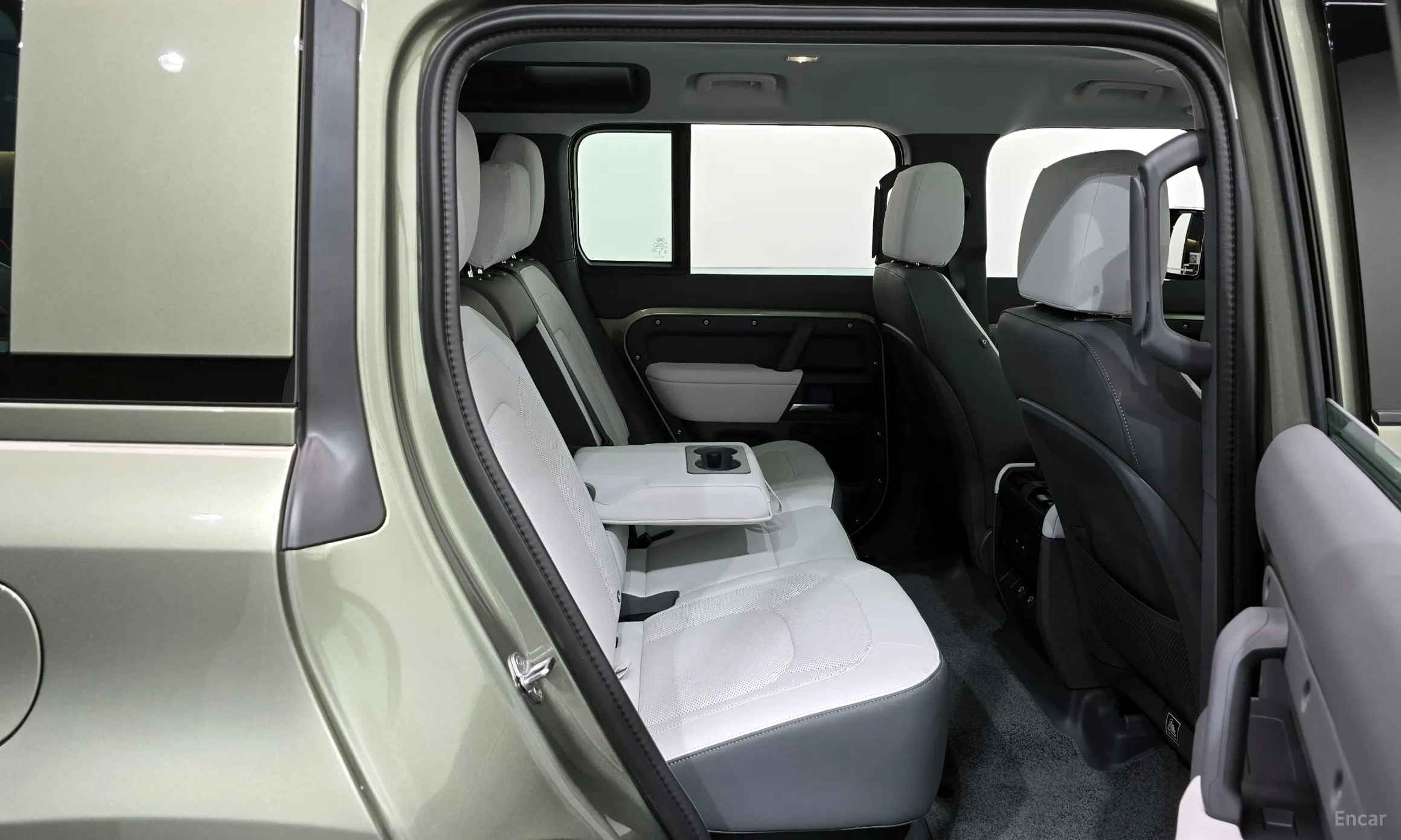 Land Rover Defender (L663) превью 12