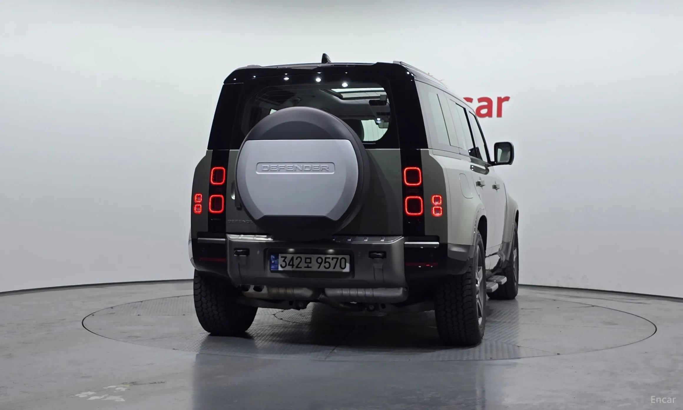 Land Rover Defender (L663) превью 4