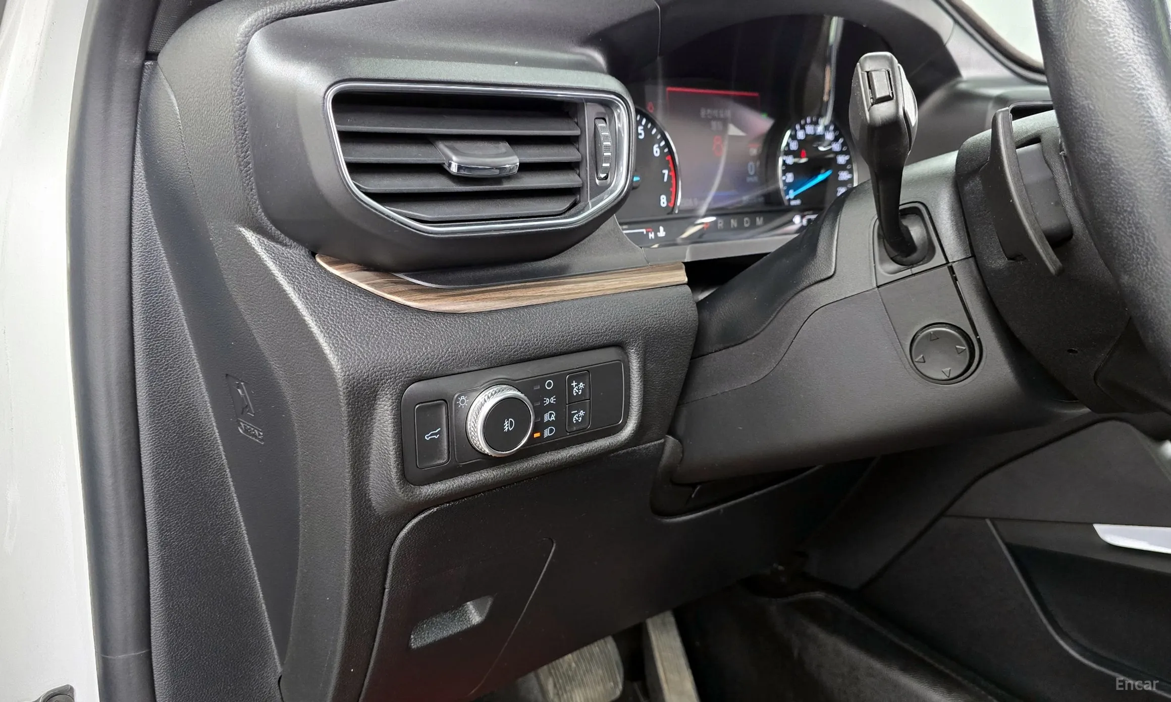 Ford Explorer 6th Generation превью 16