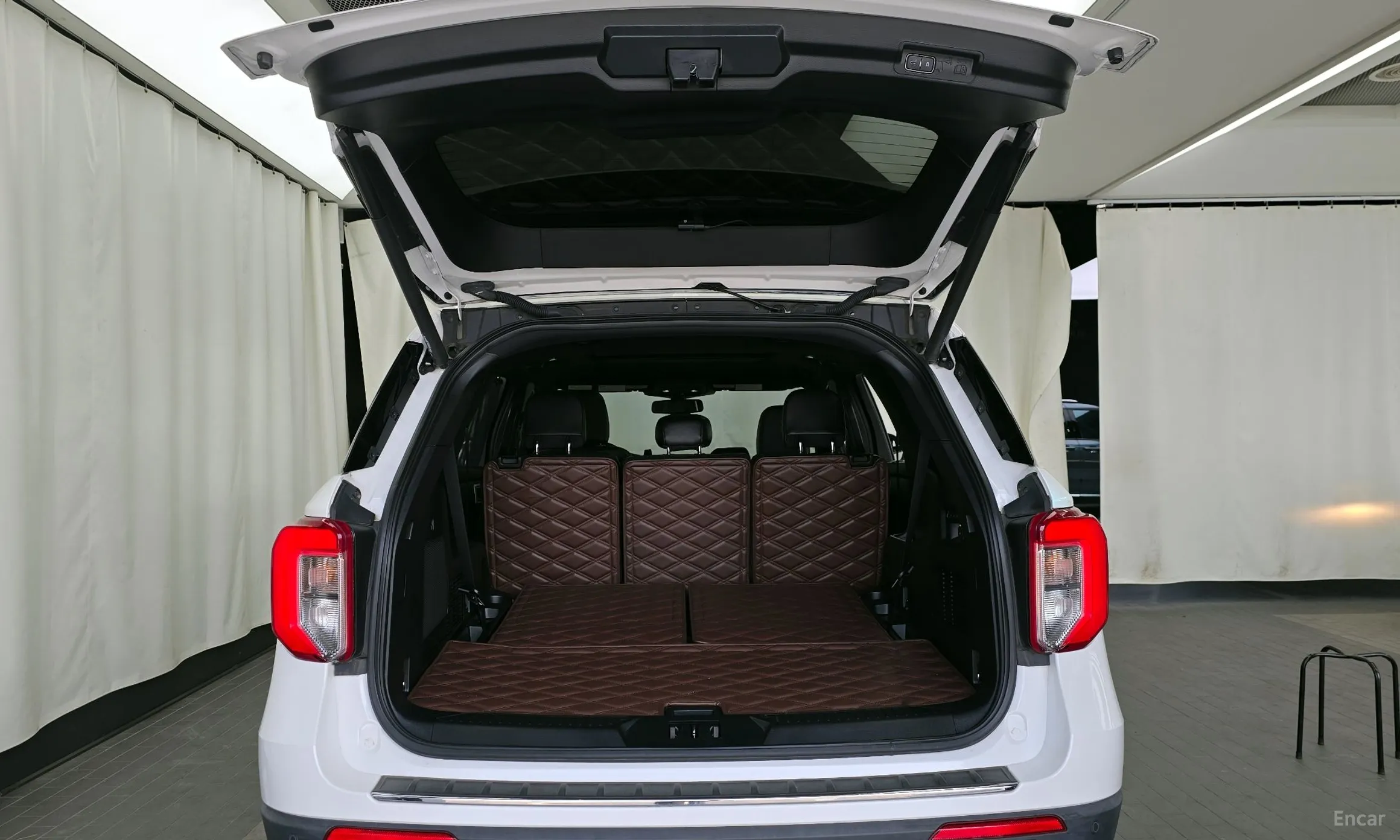 Ford Explorer 6th Generation превью 20