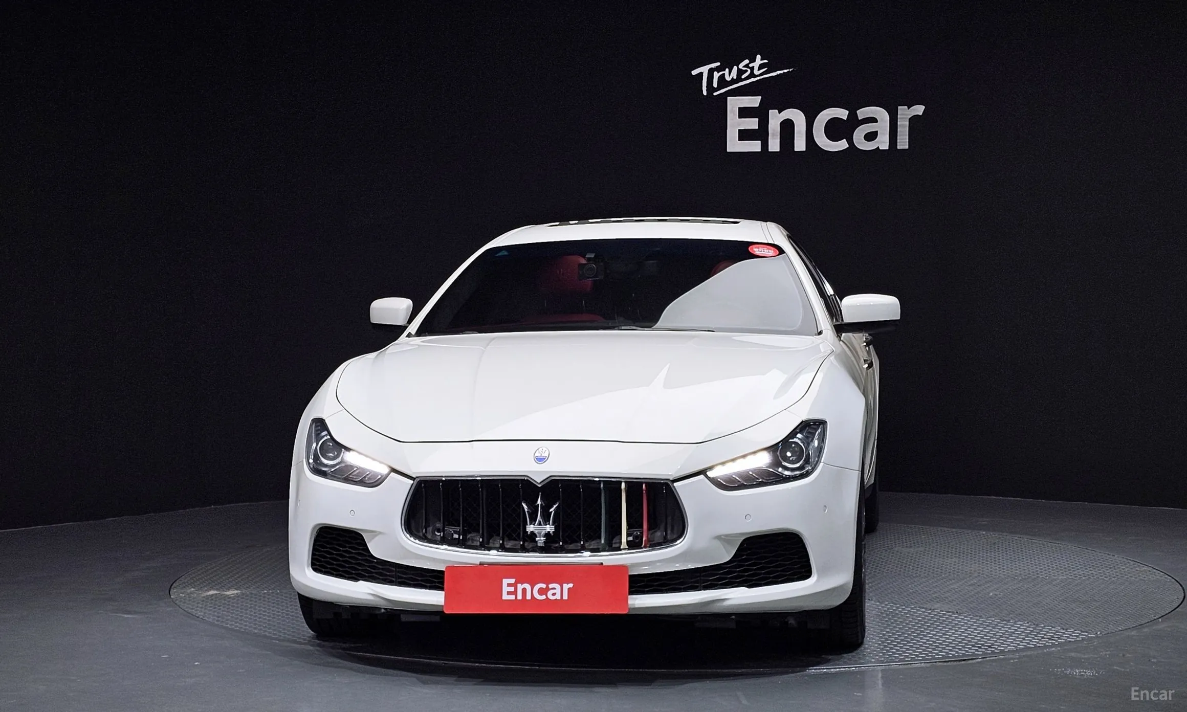 Maserati Ghibli превью 3
