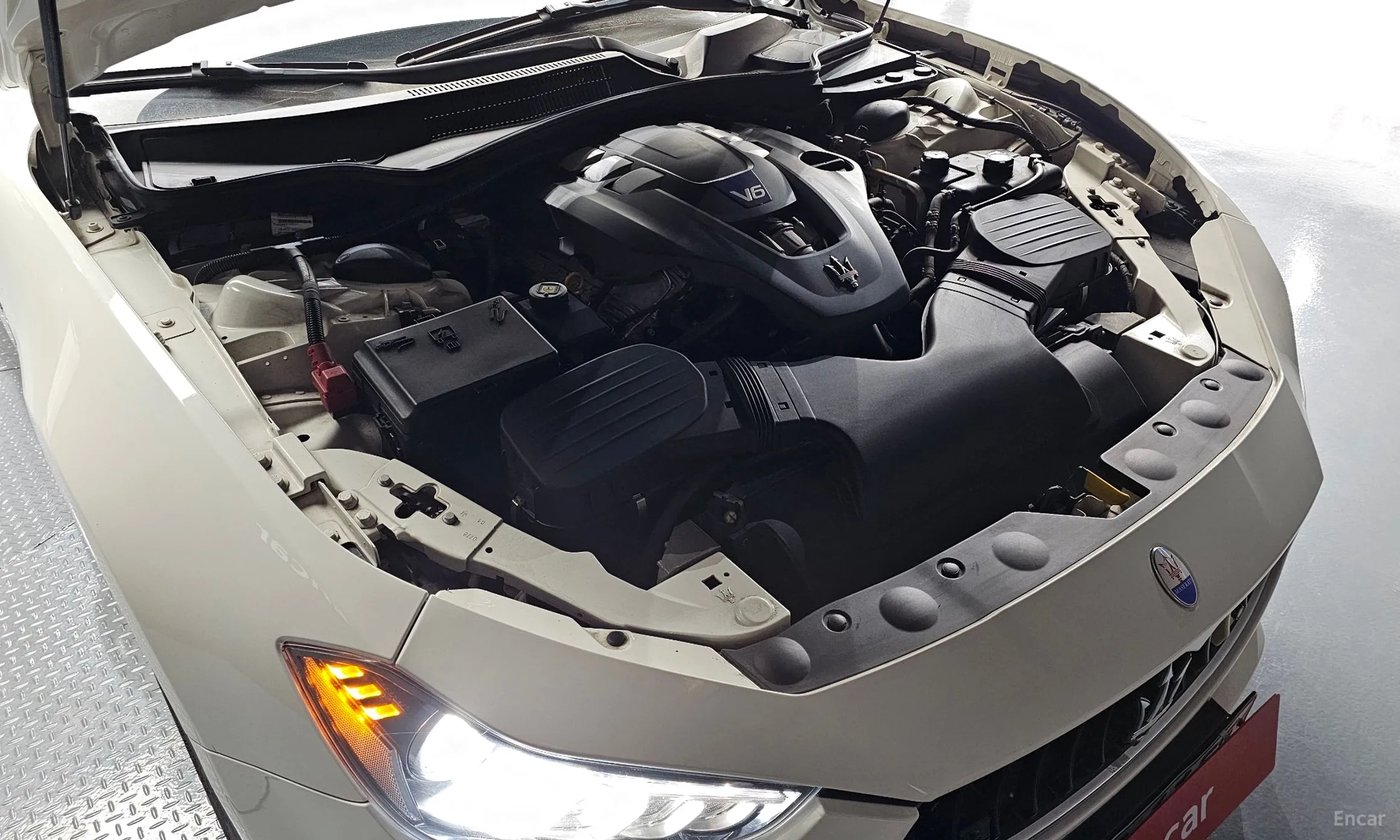 Maserati Ghibli превью 6