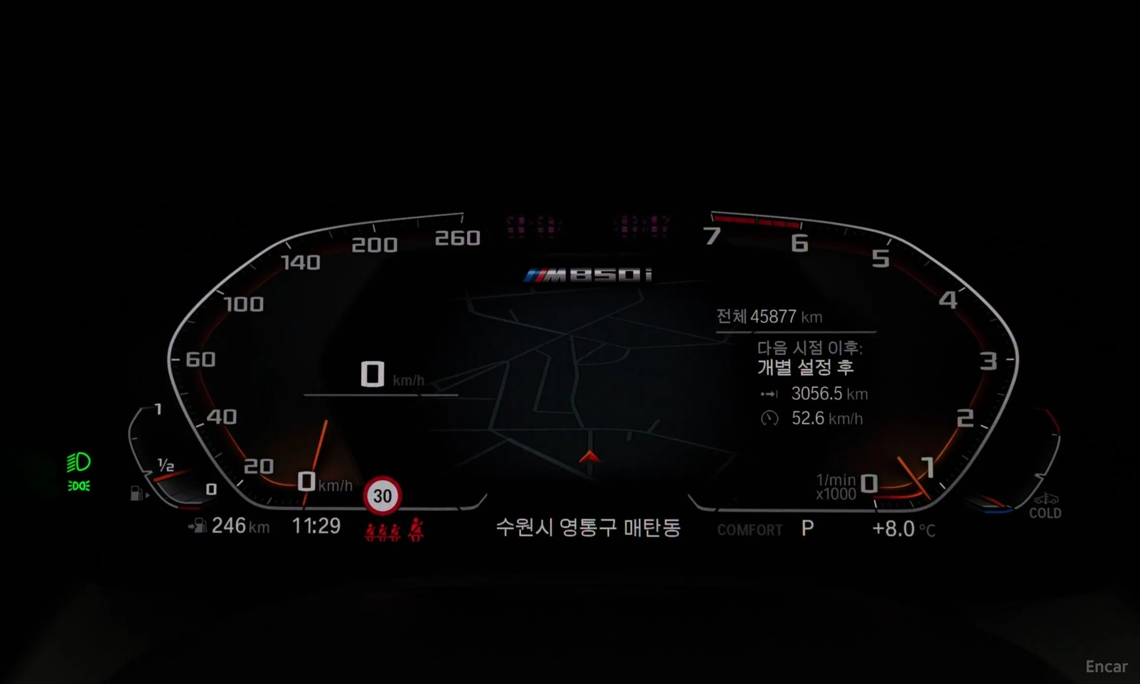 BMW 8-series (G15) превью 9