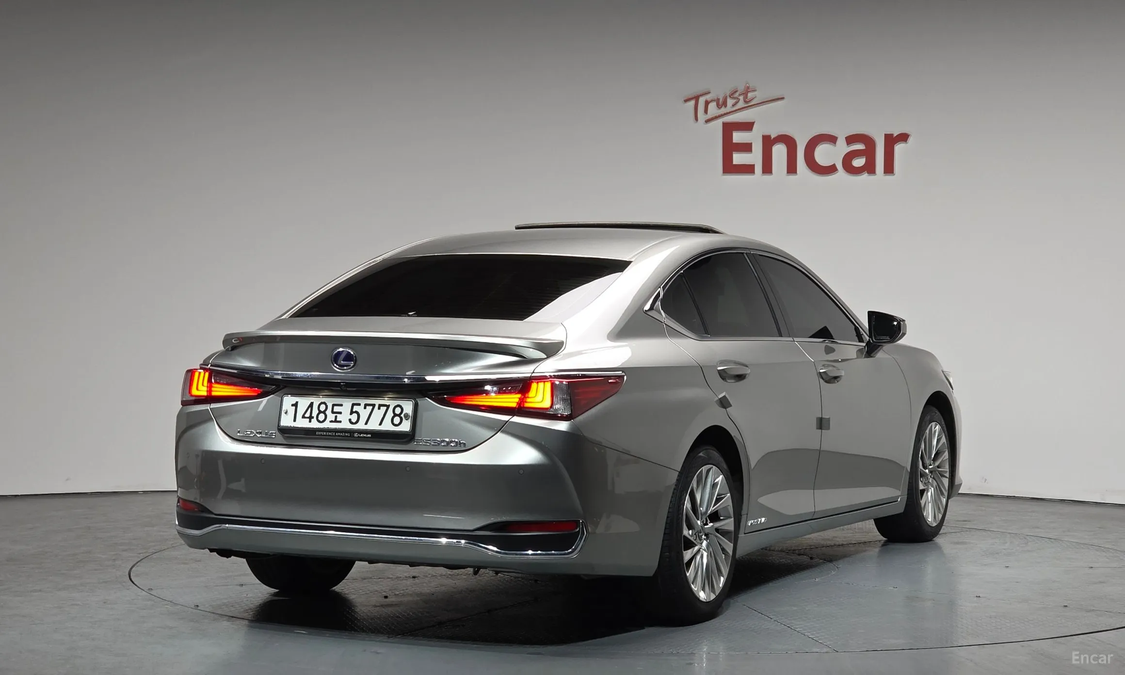 Lexus ES300h 7th Generation превью 2