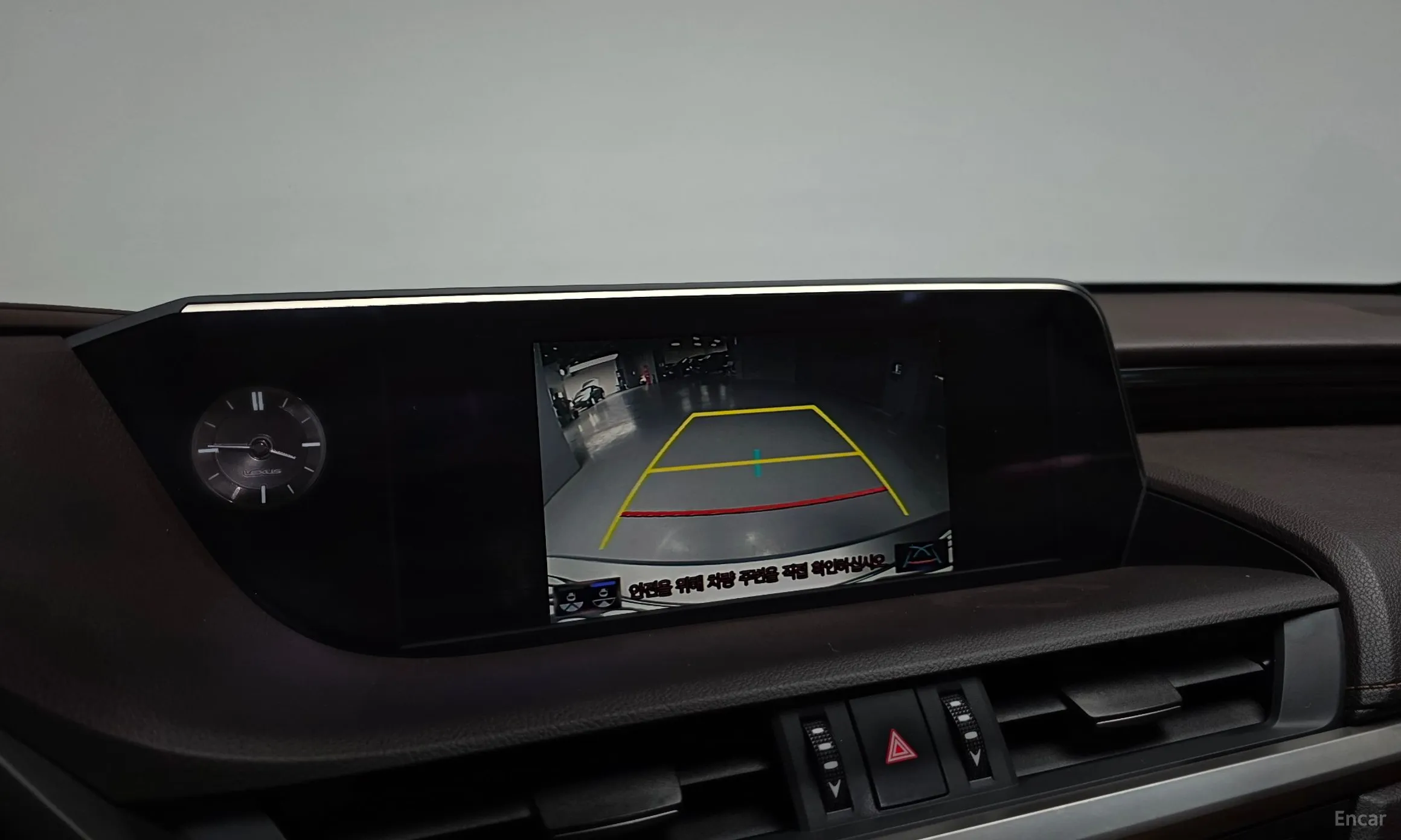 Lexus ES300h 7th Generation превью 16