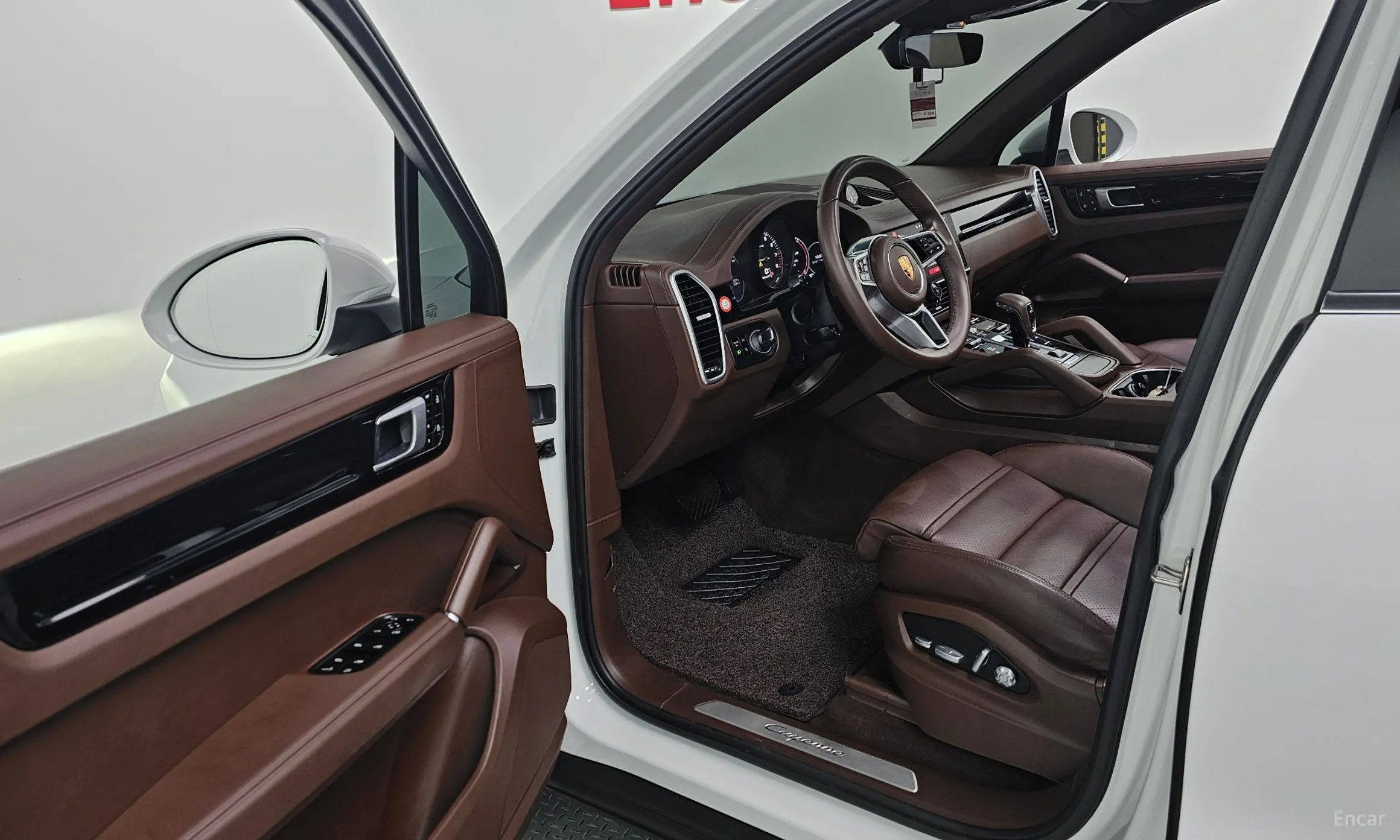 Porsche Cayenne (PO536) превью 10