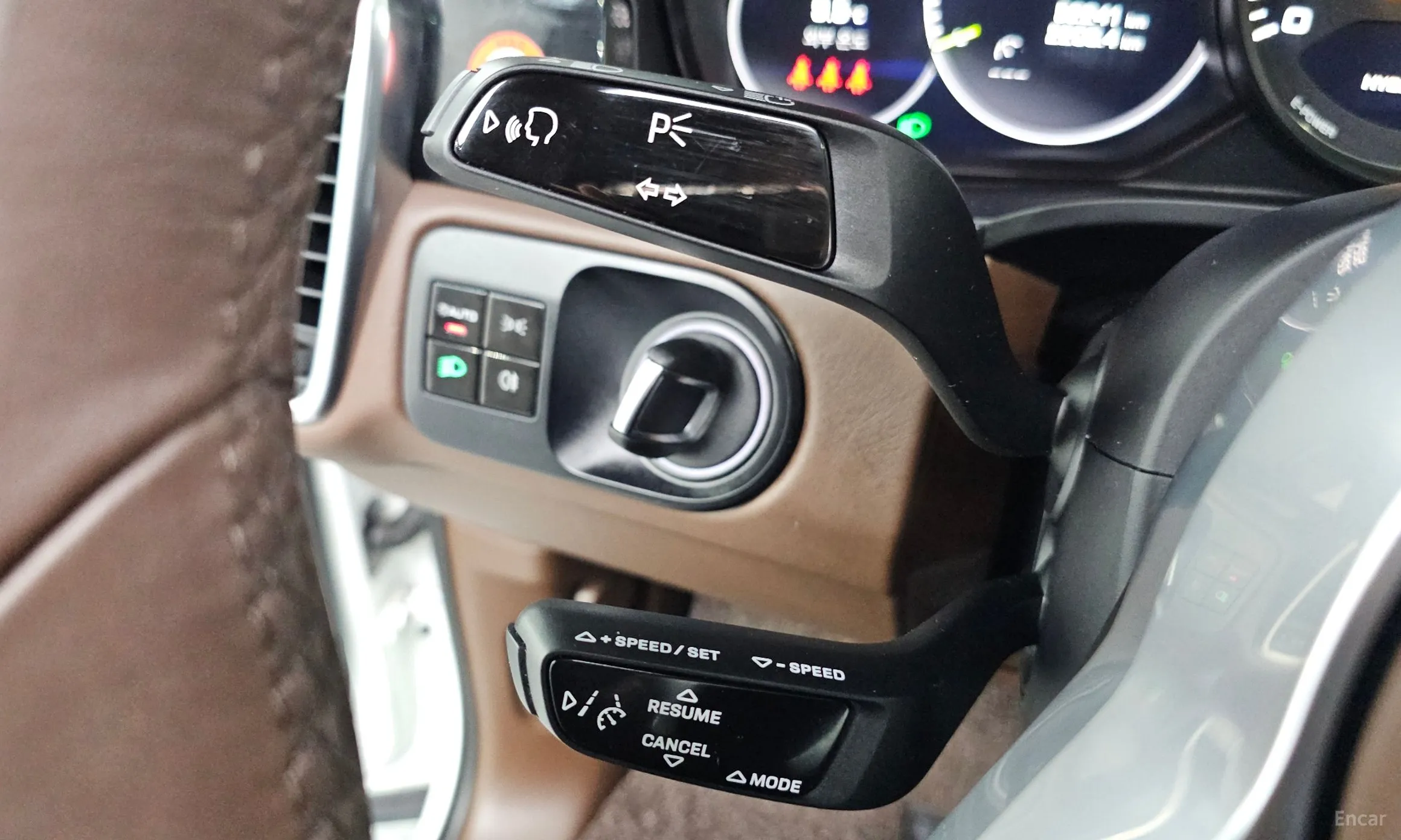 Porsche Cayenne (PO536) превью 19