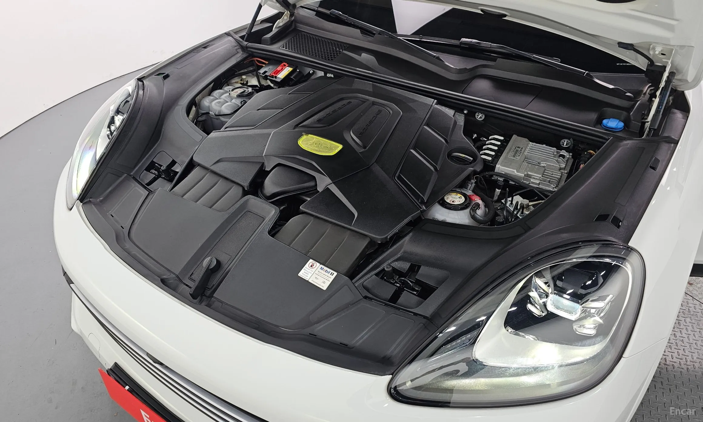 Porsche Cayenne (PO536) превью 6