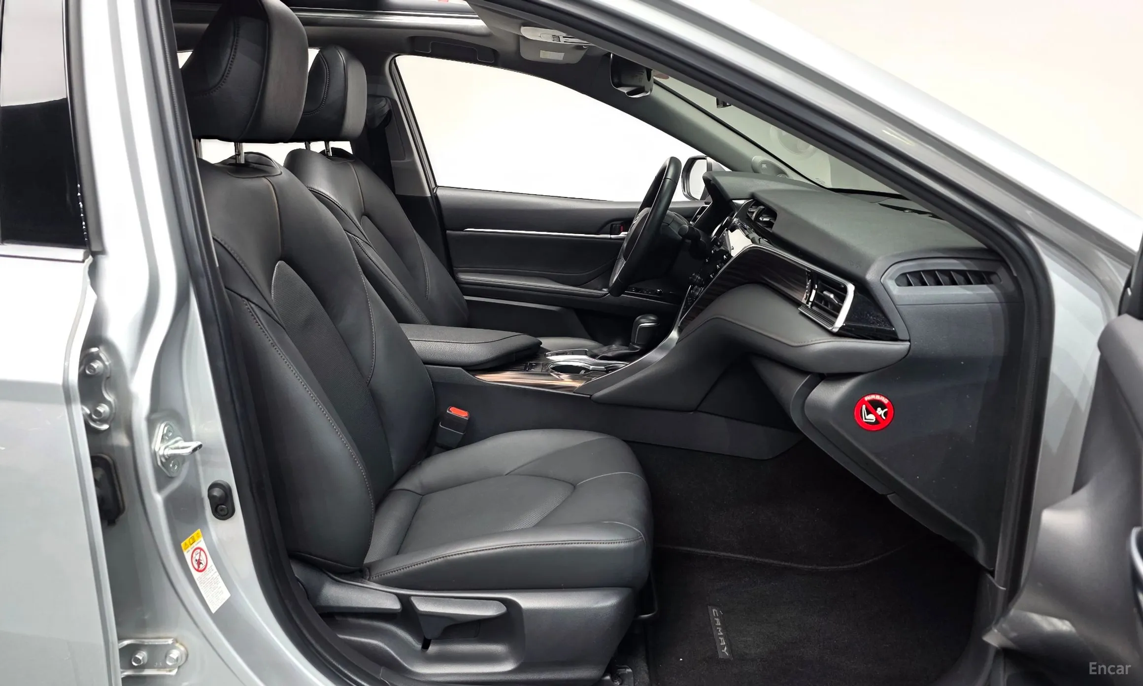 Toyota Camry (XV70) превью 10