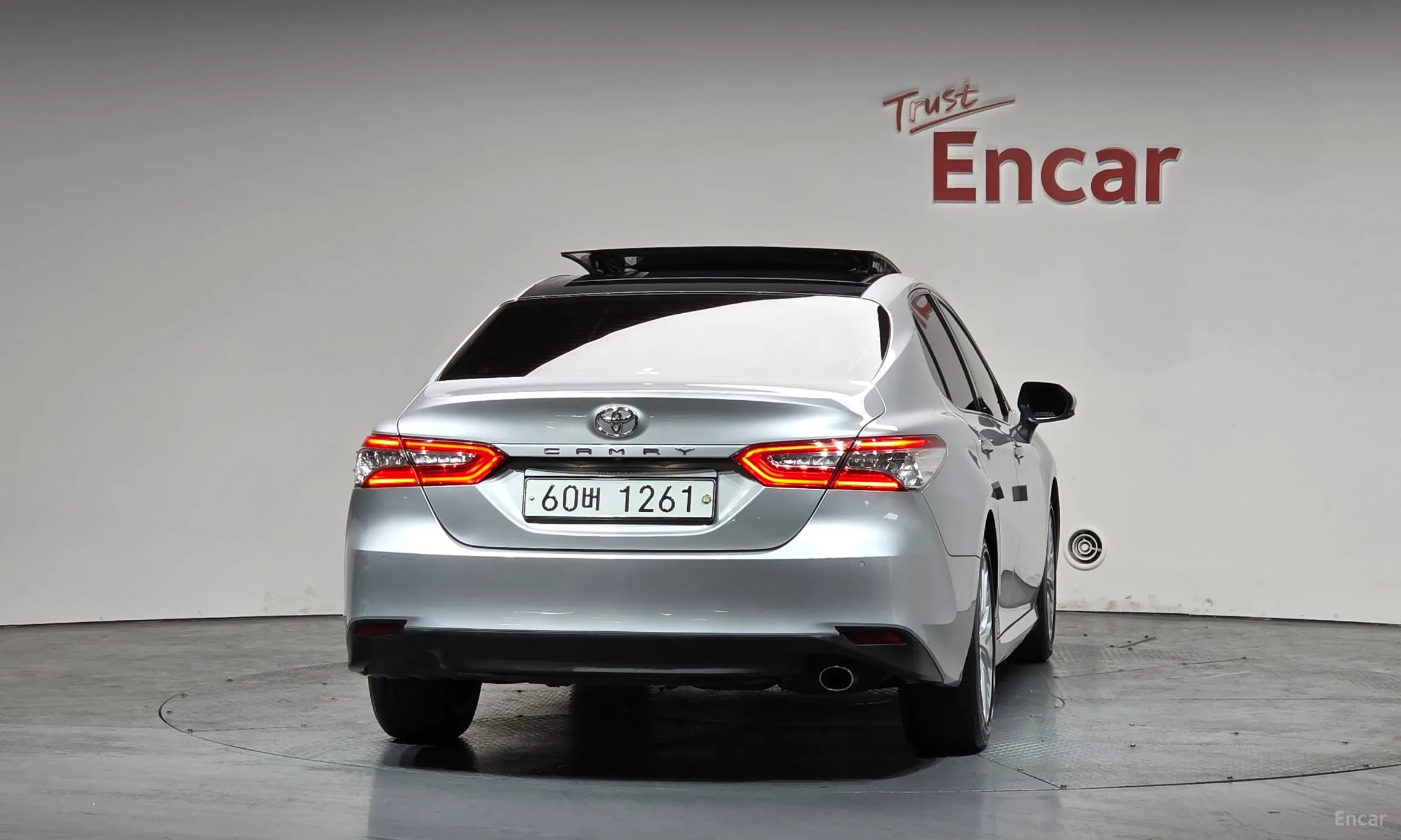 Toyota Camry (XV70) превью 4