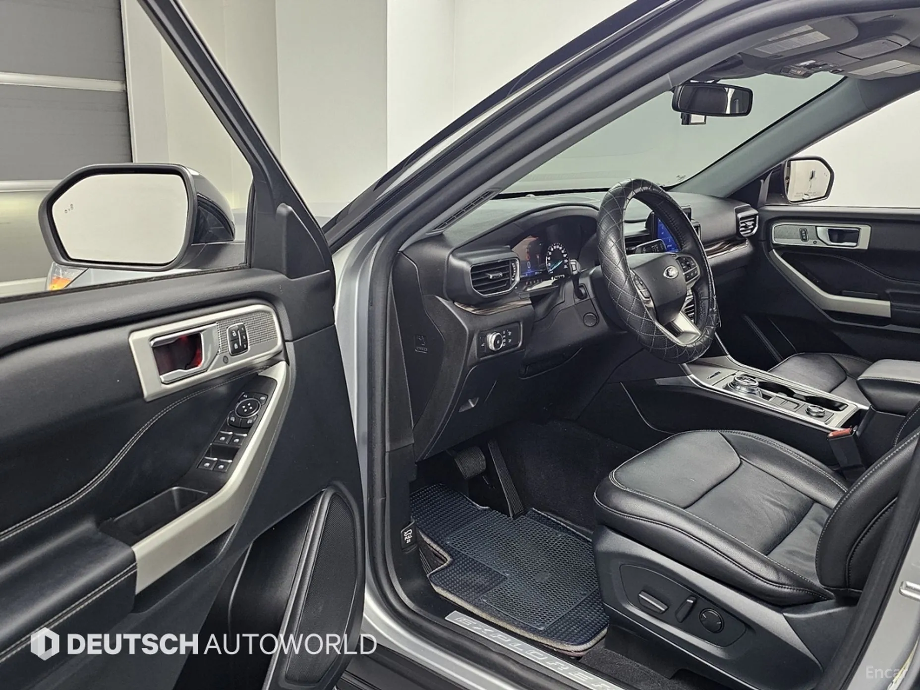 Ford Explorer 6th Generation превью 10