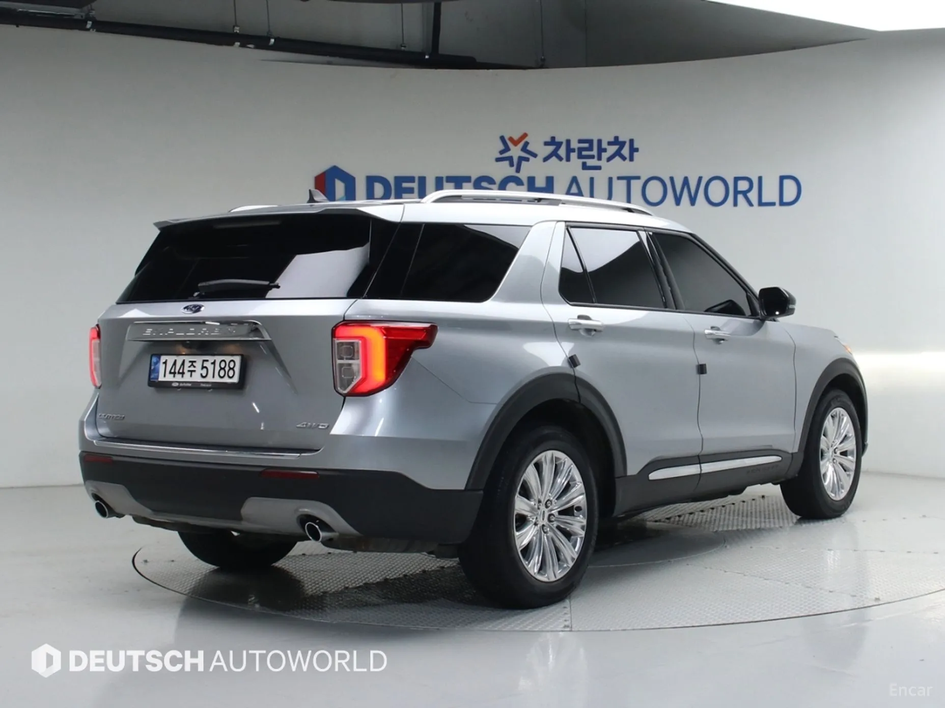 Ford Explorer 6th Generation превью 2