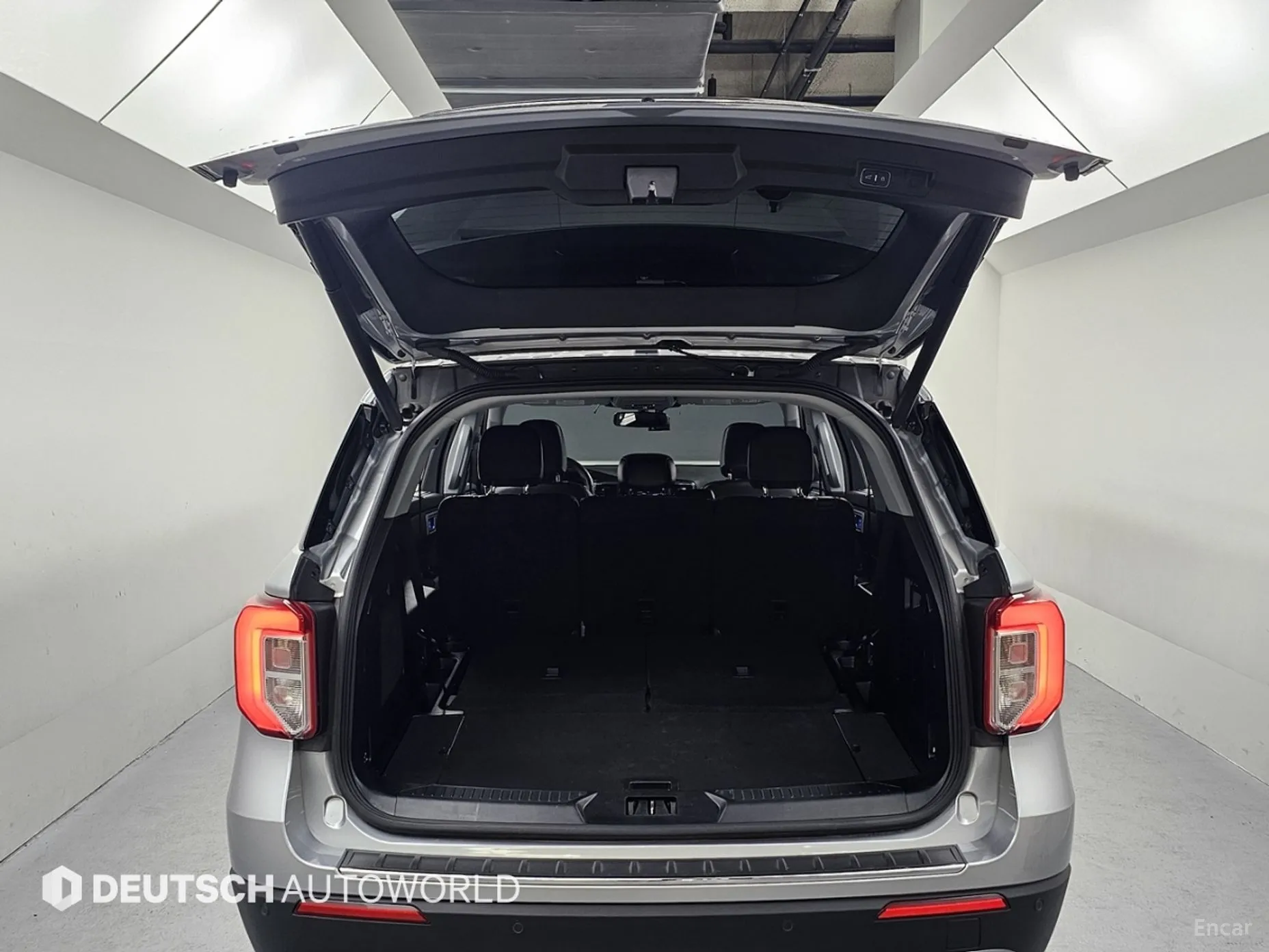 Ford Explorer 6th Generation превью 18