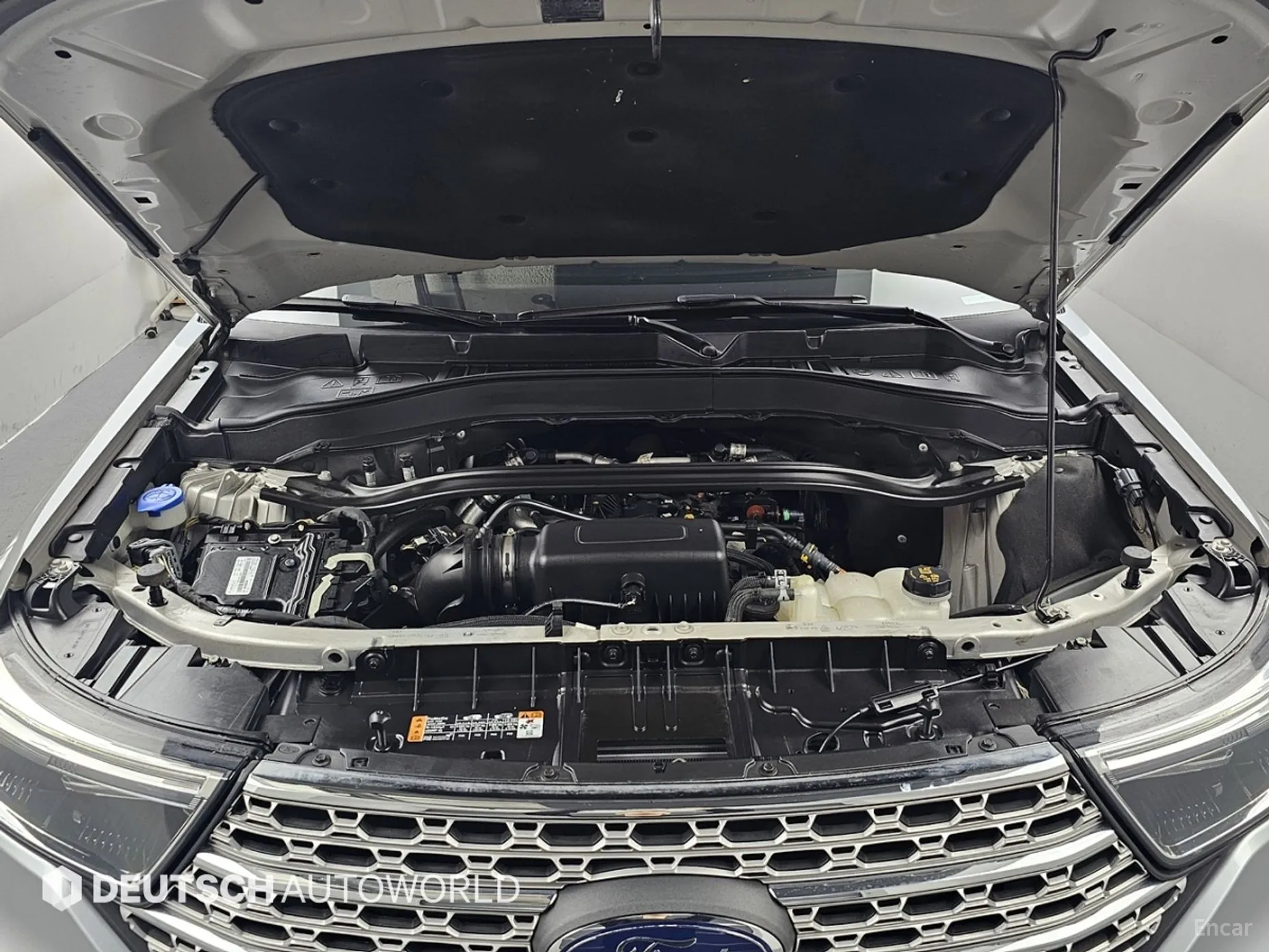 Ford Explorer 6th Generation превью 5
