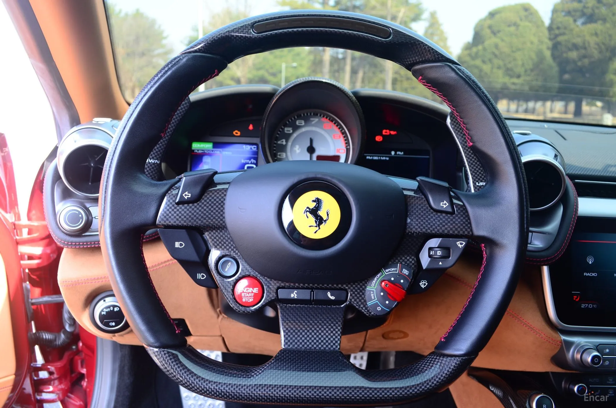 Ferrari GTC4 Rousseau превью 14