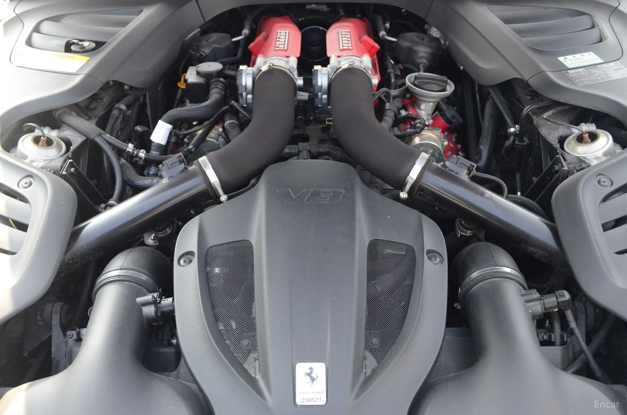Ferrari GTC4 Rousseau превью 6