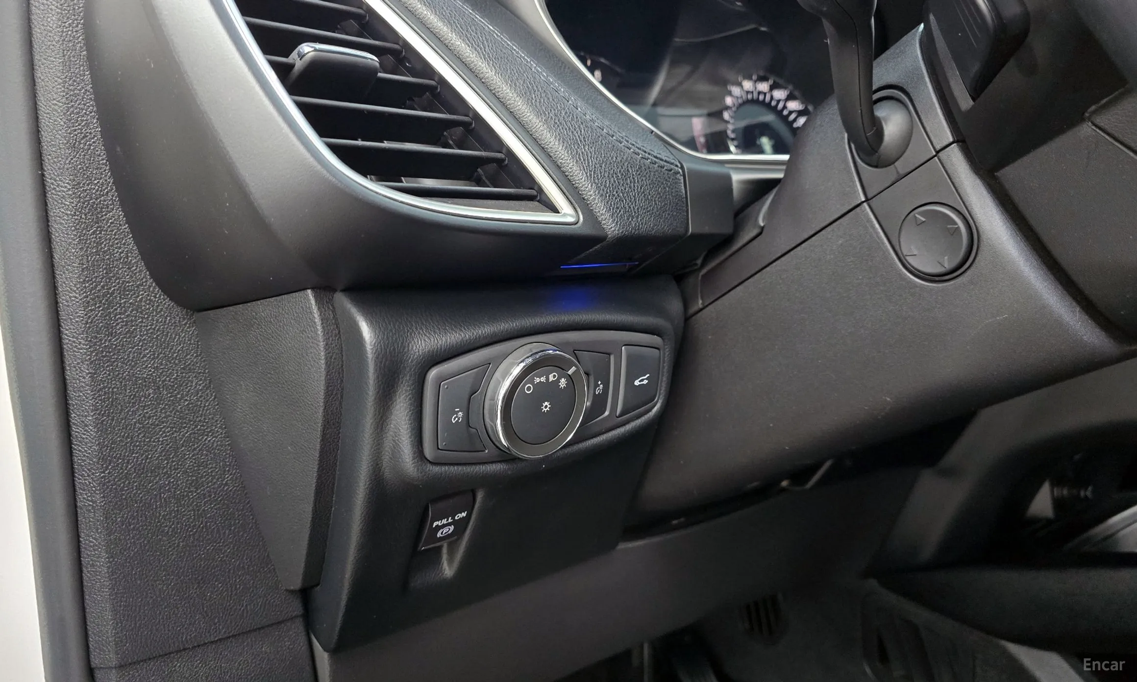 Lincoln MKX 2nd Generation превью 17