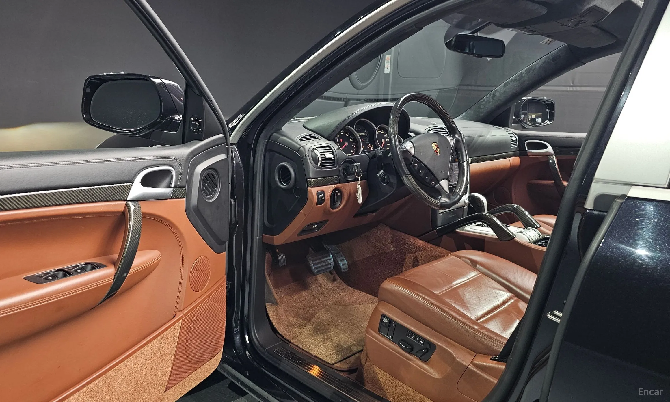 Porsche Cayenne превью 12