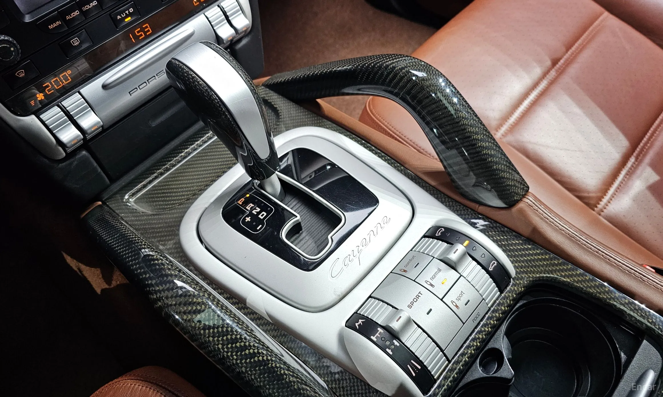 Porsche Cayenne превью 9
