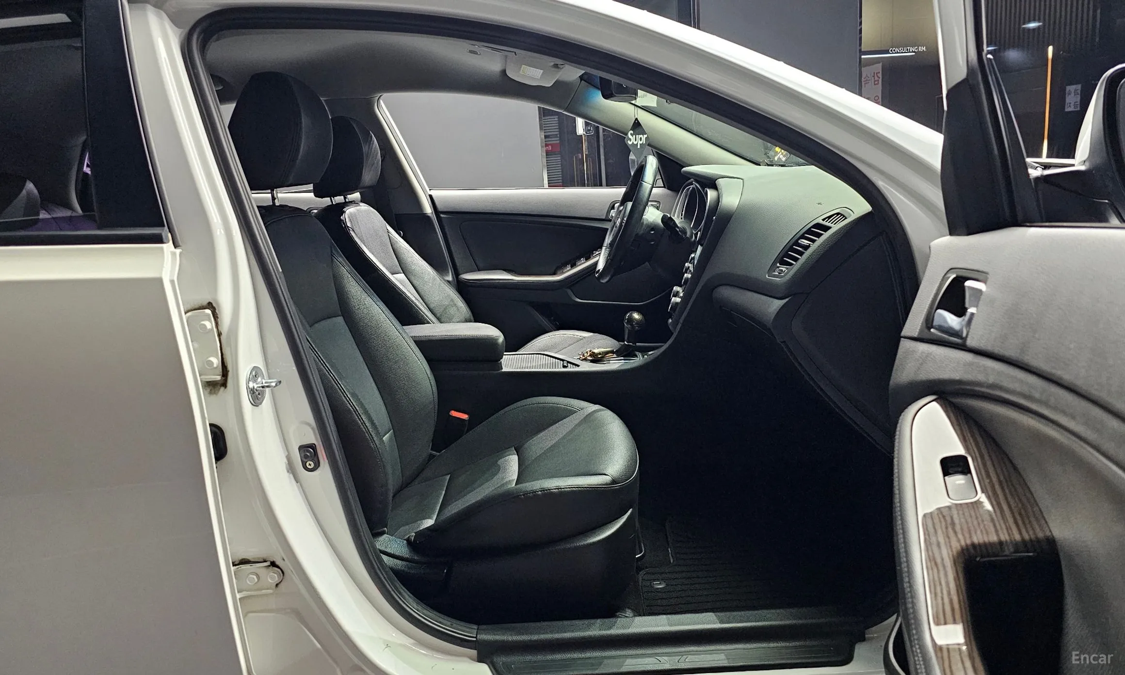 Kia K5 превью 10