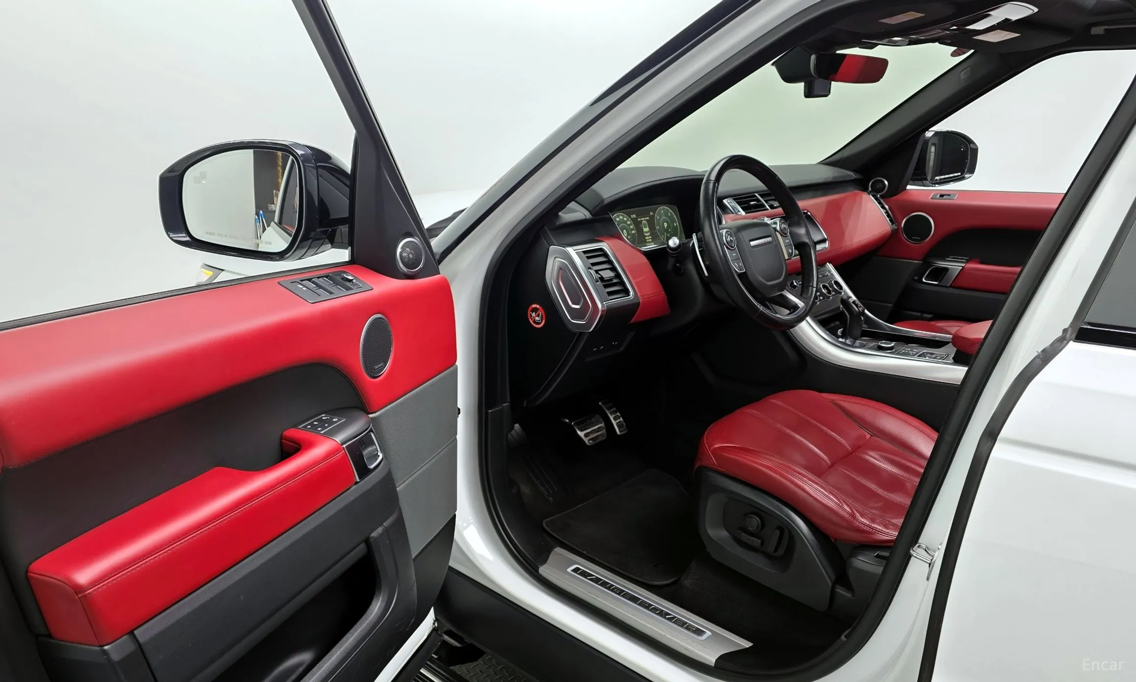 Land Rover Range Rover Sport 2nd Generation превью 10