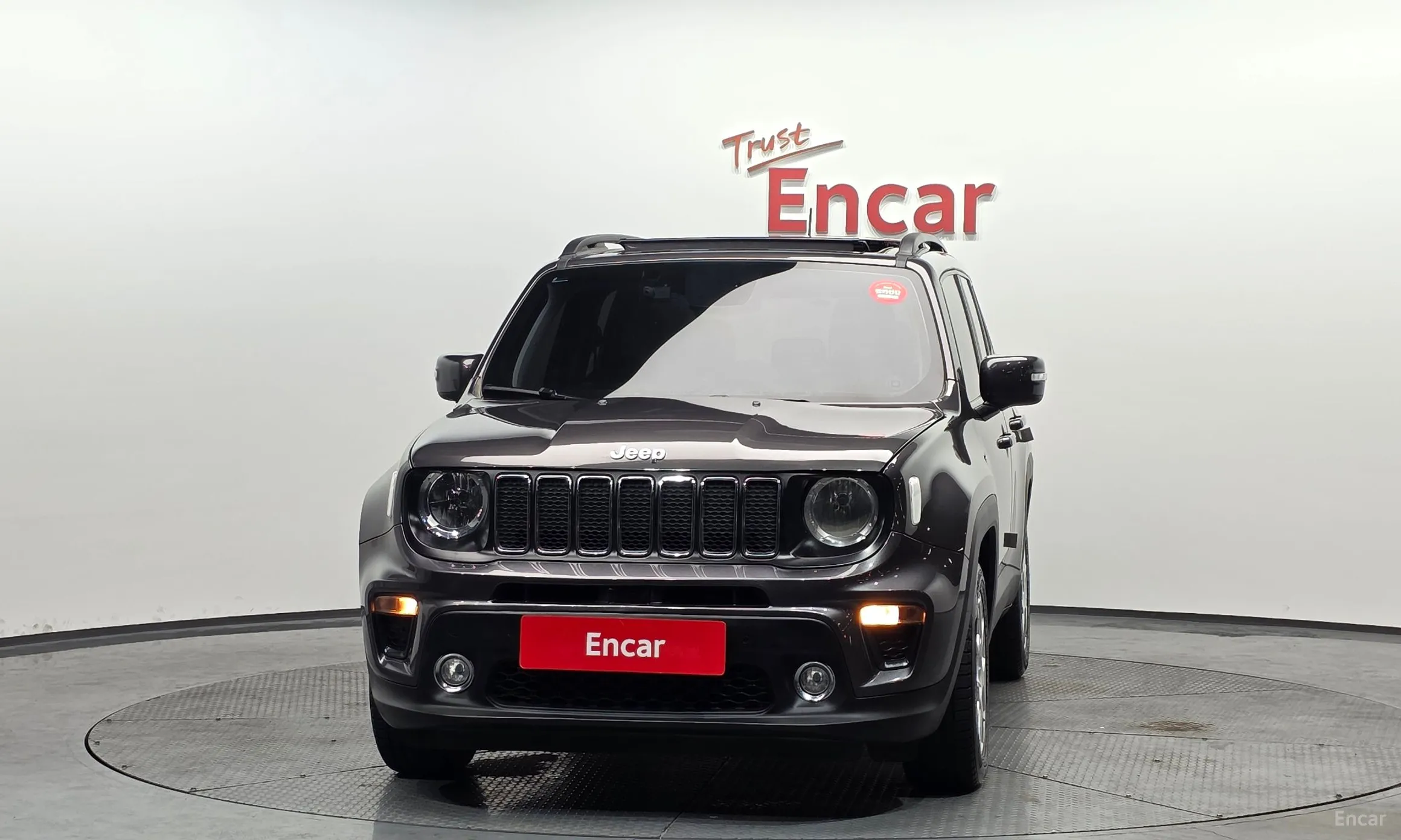 Jeep Renegade превью 3