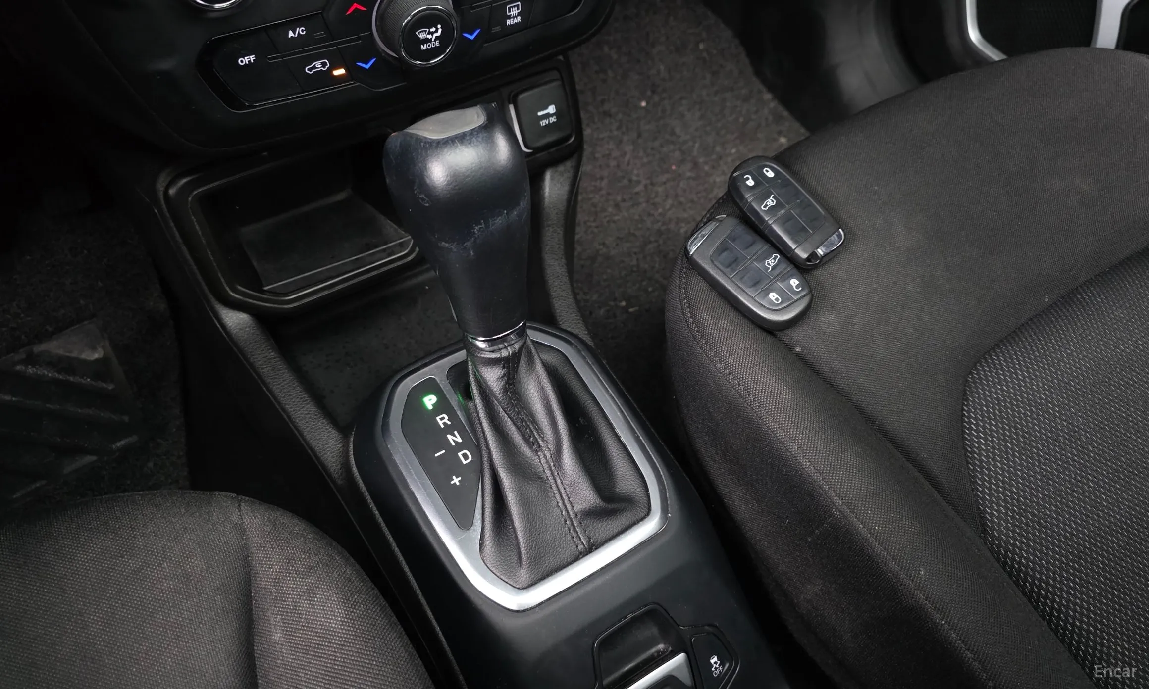Jeep Renegade превью 9