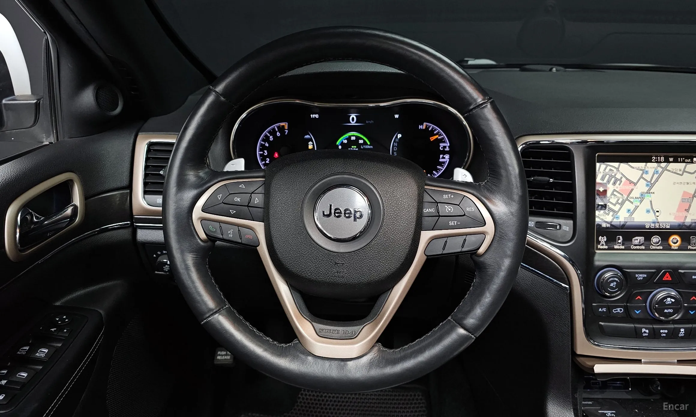 Jeep Grand Cherokee превью 13