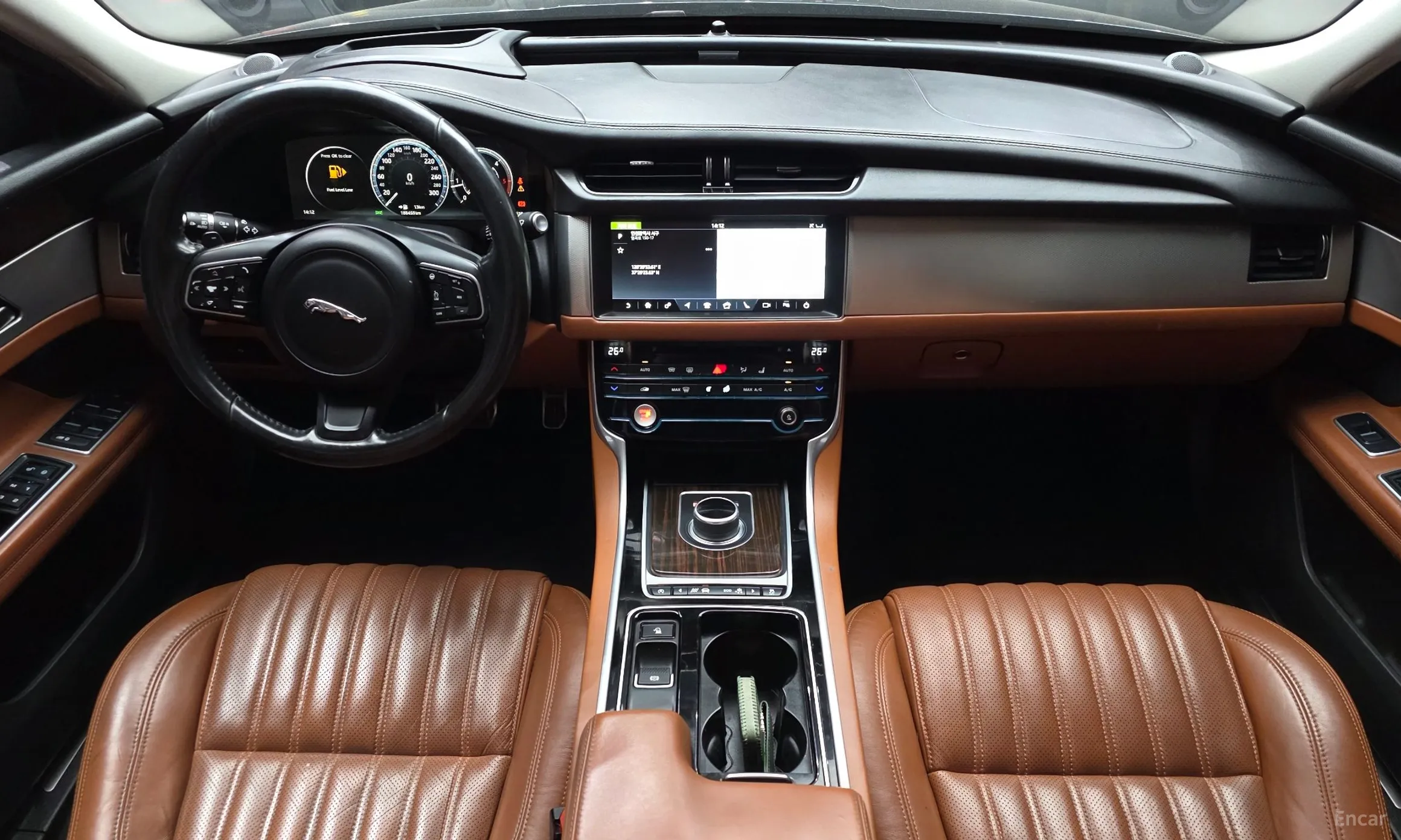 Jaguar XF (x260) превью 7