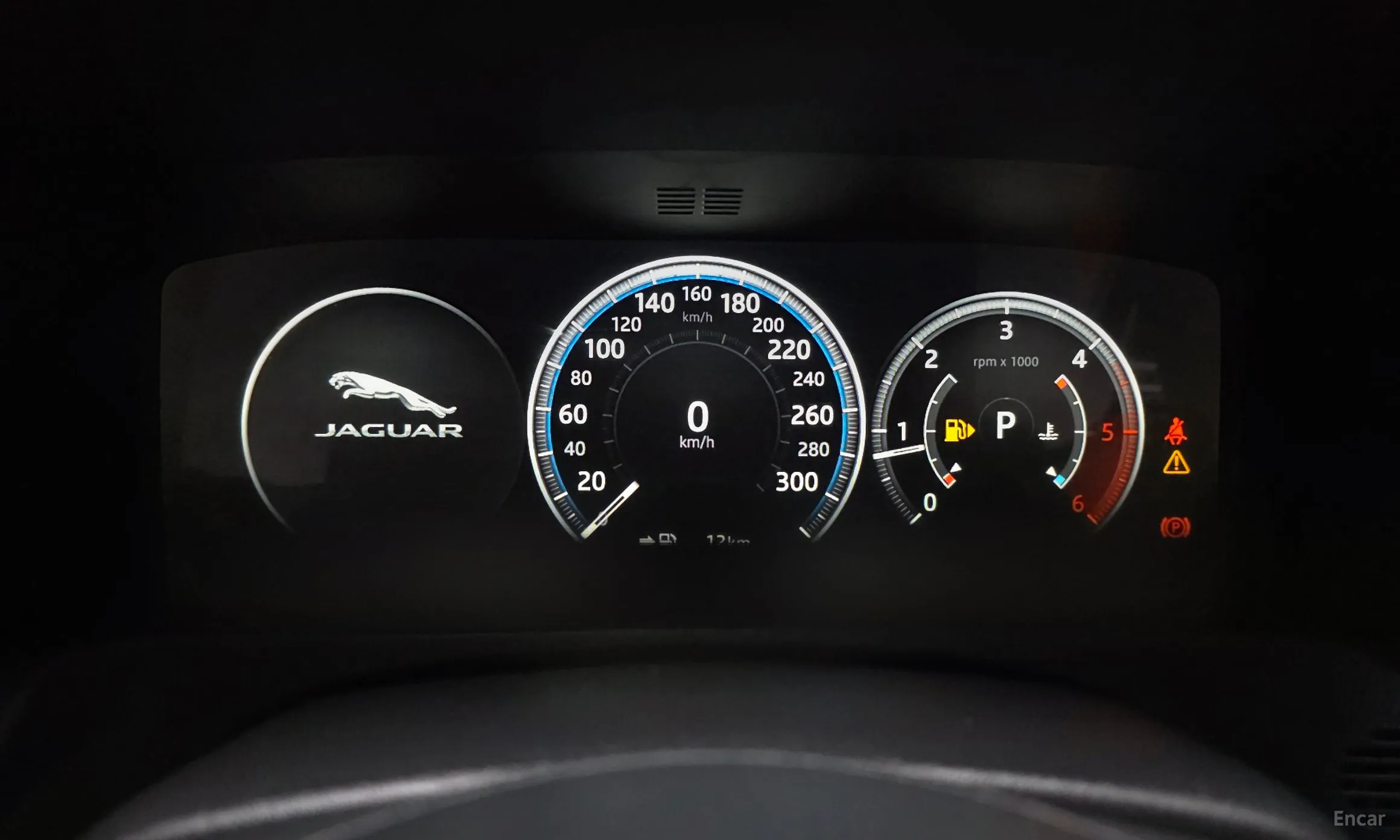 Jaguar XF (x260) превью 8